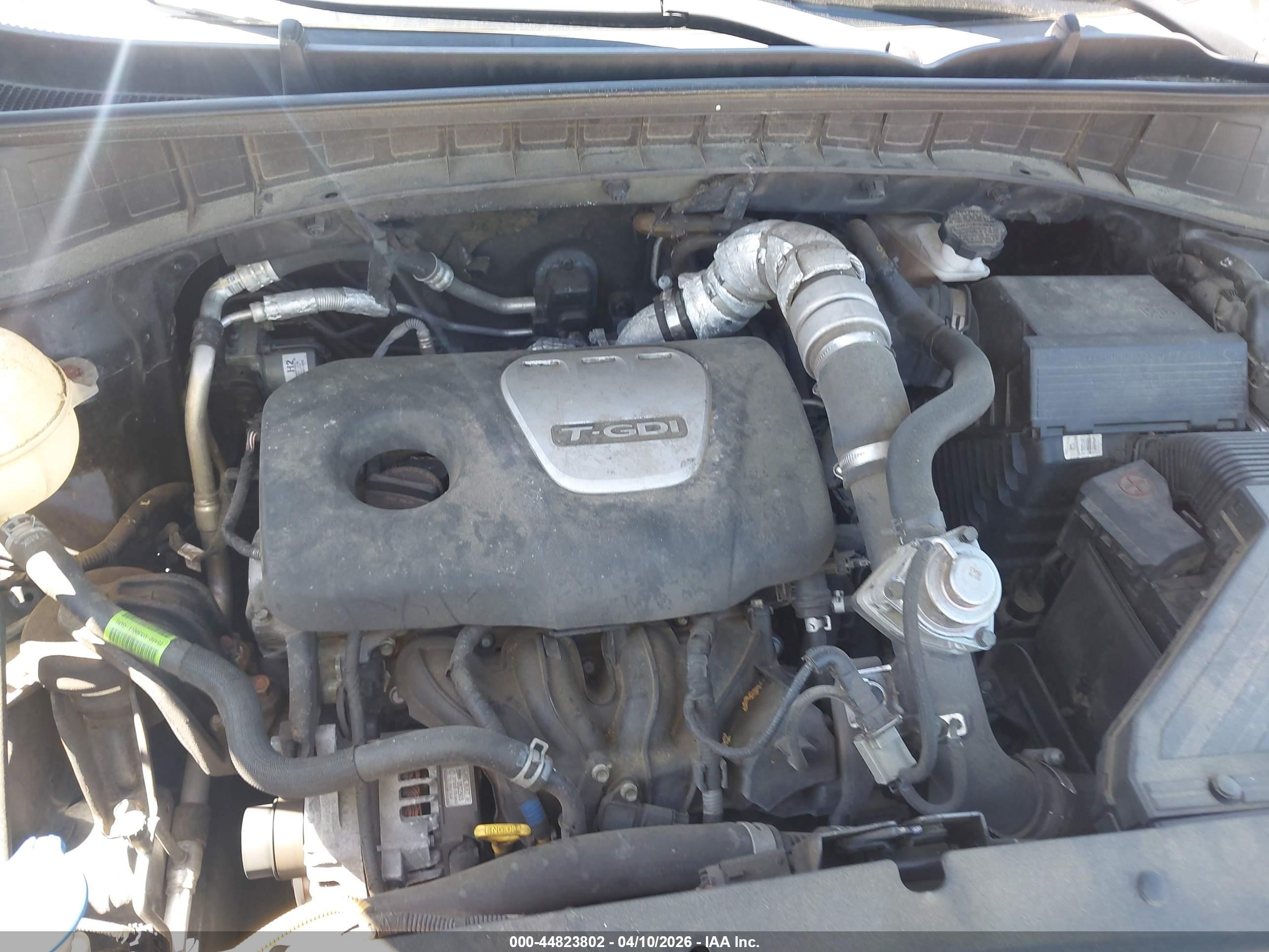HYUNDAI TUCSON image 10
