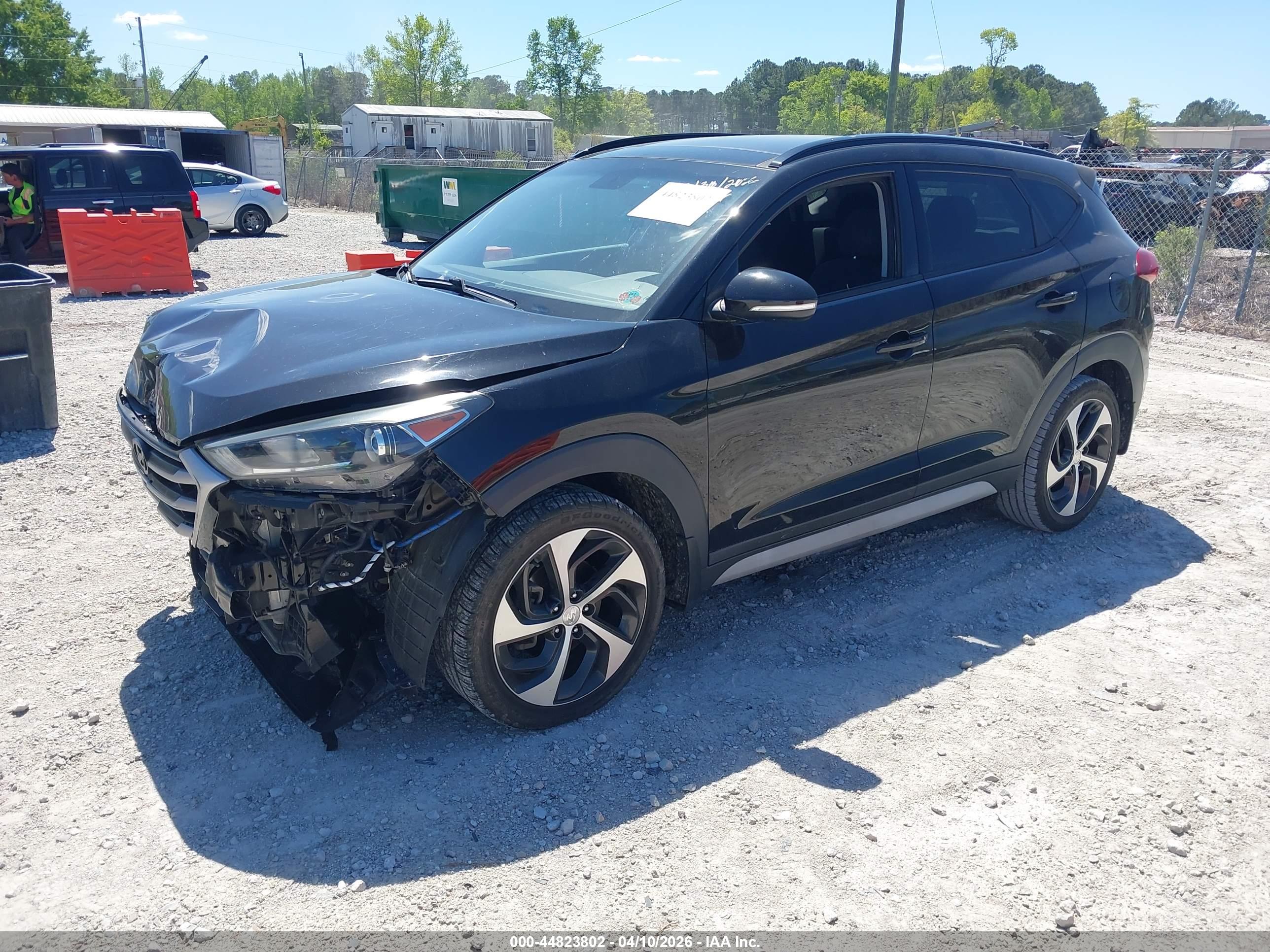 HYUNDAI TUCSON image 2