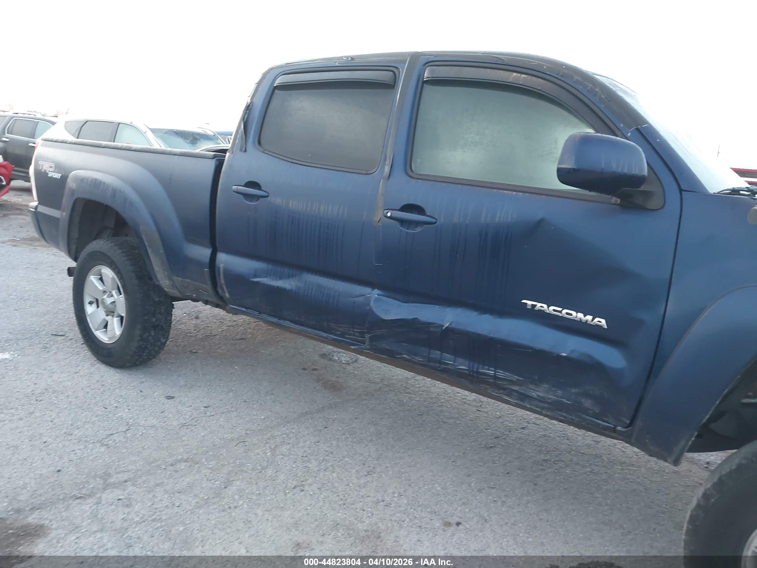 TOYOTA TACOMA image 6