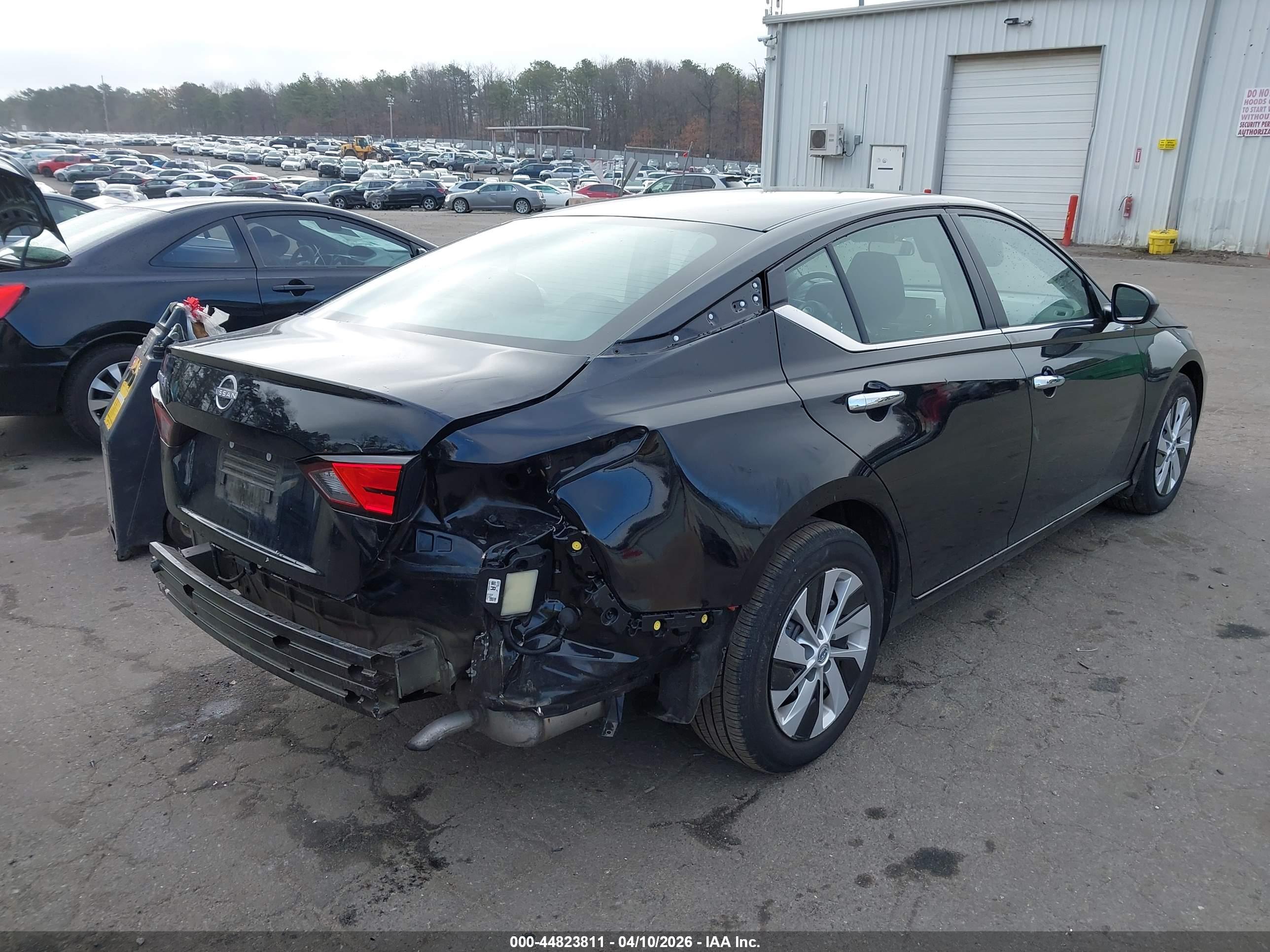 NISSAN ALTIMA image 4