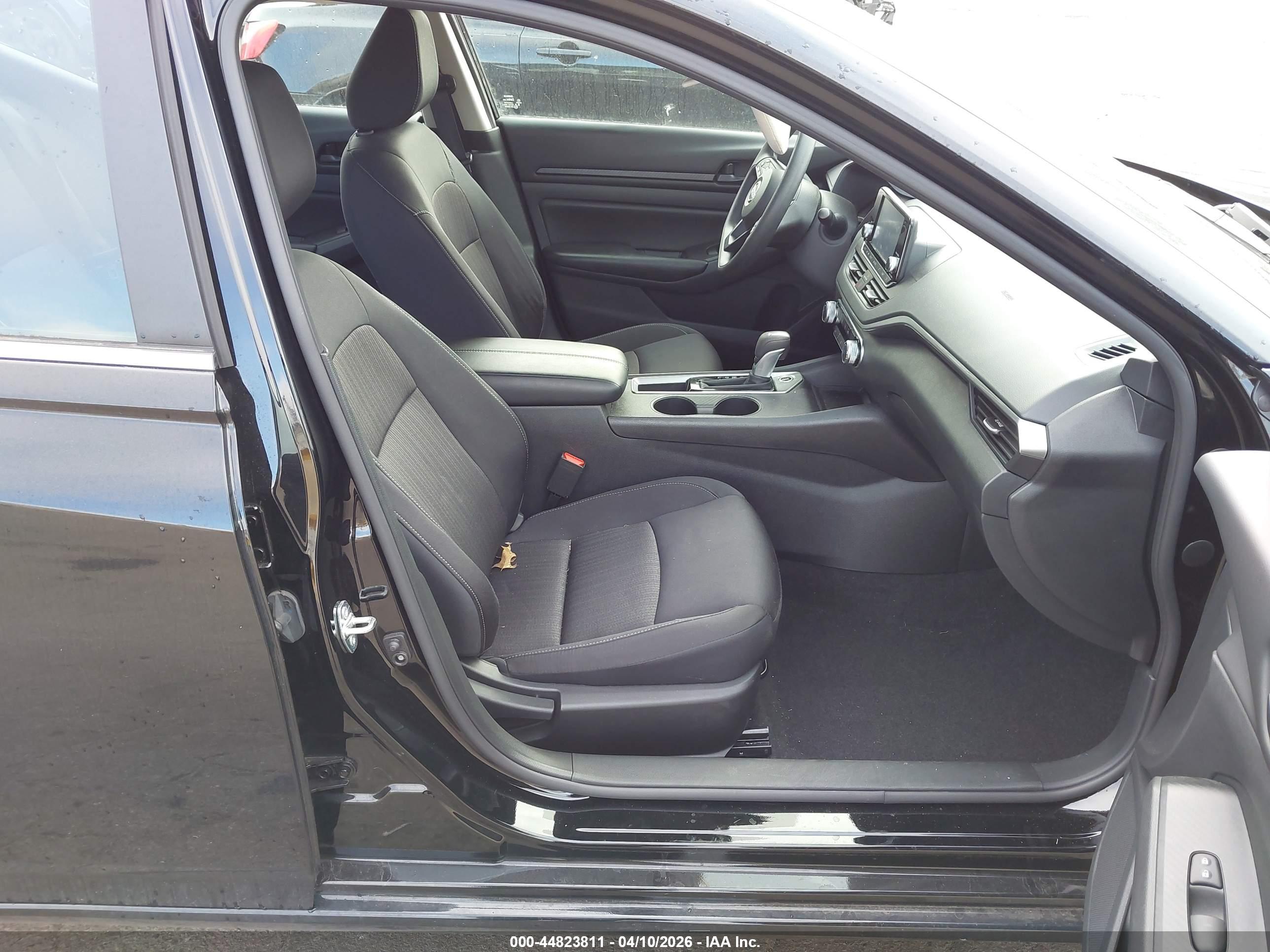NISSAN ALTIMA image 5