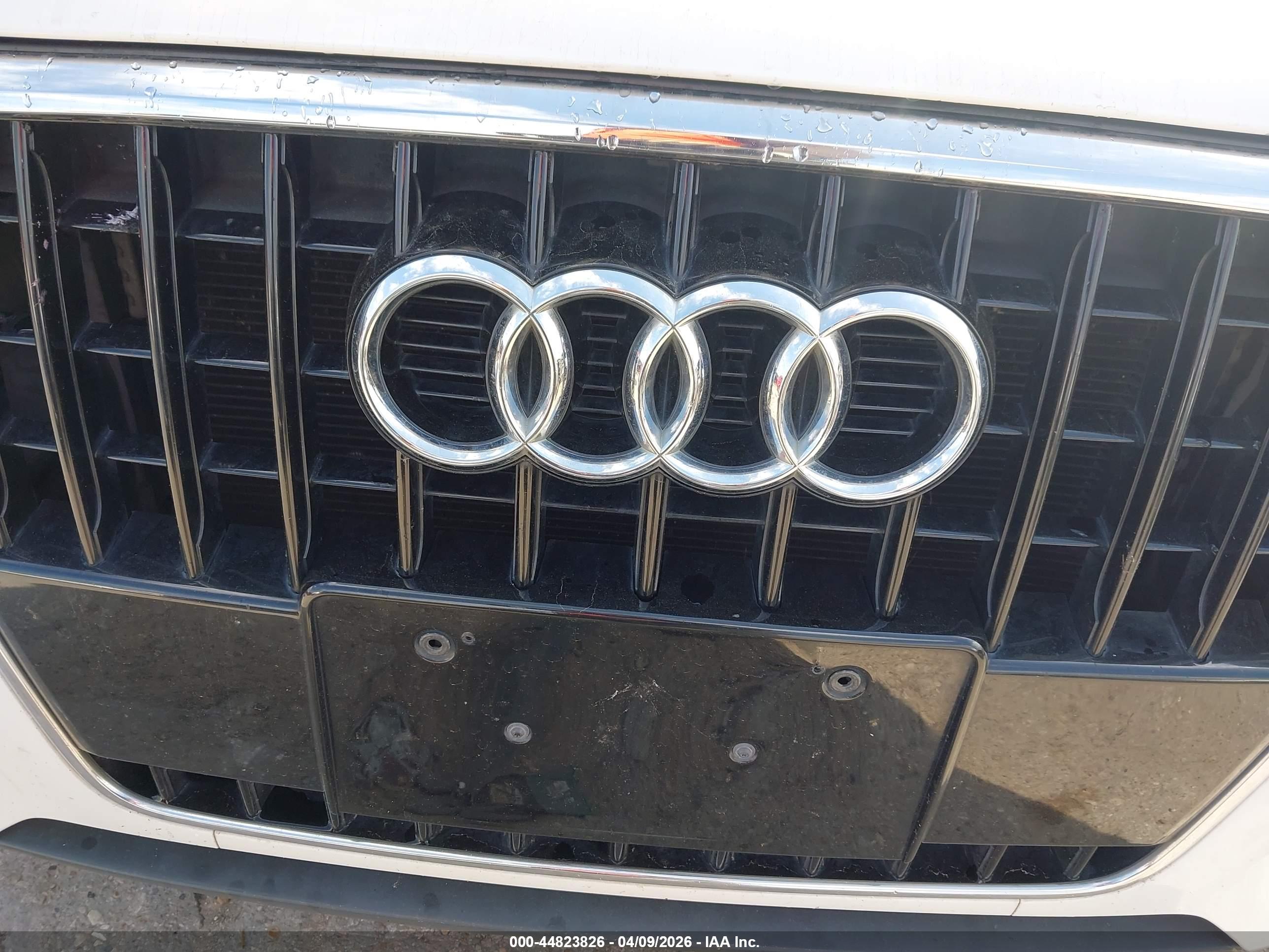 AUDI Q3 image 6