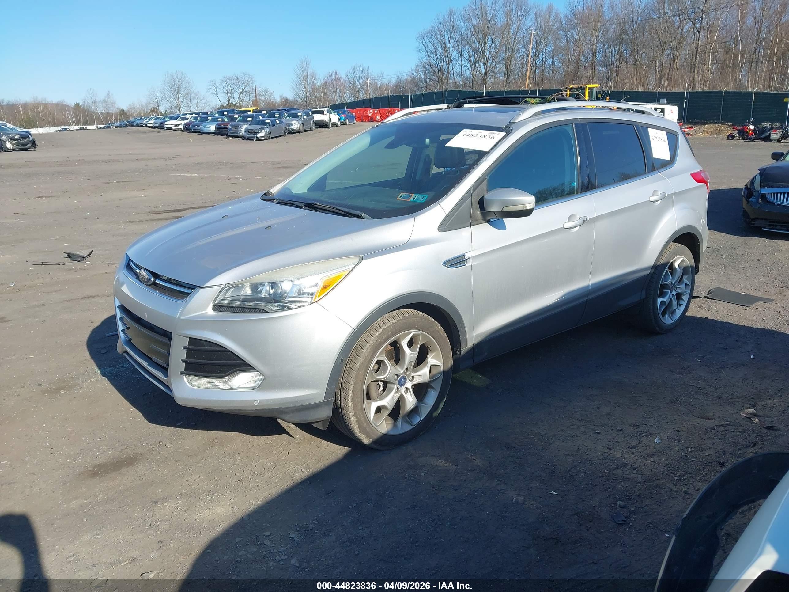 FORD ESCAPE image 2