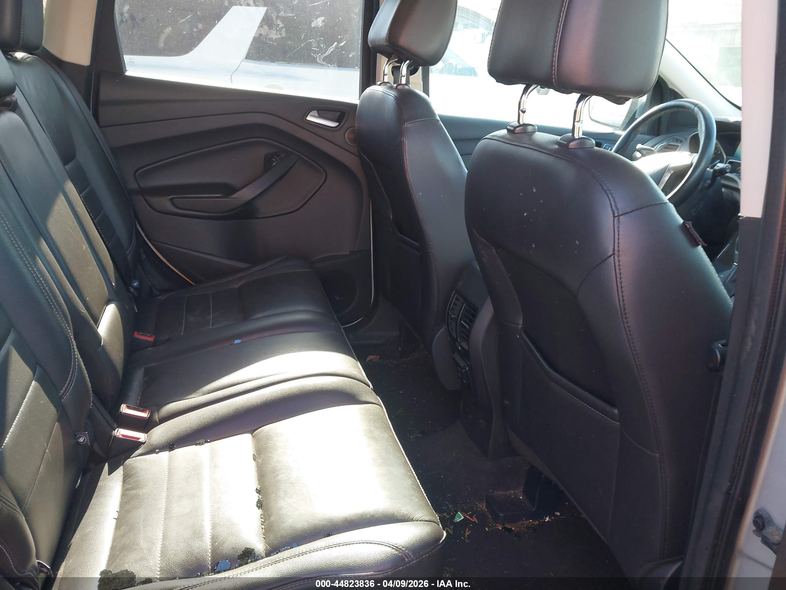 FORD ESCAPE image 8