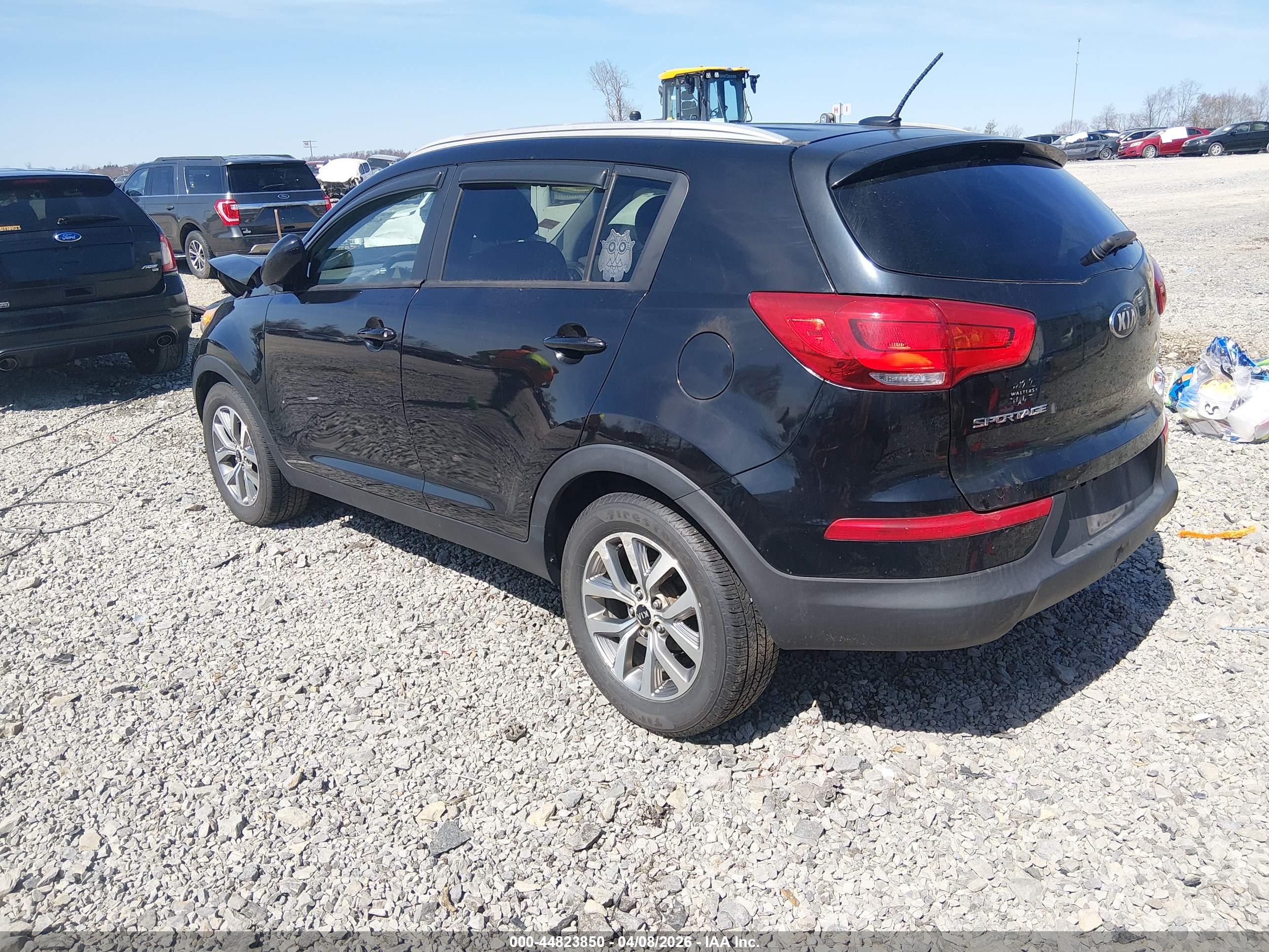 KIA SPORTAGE image 3