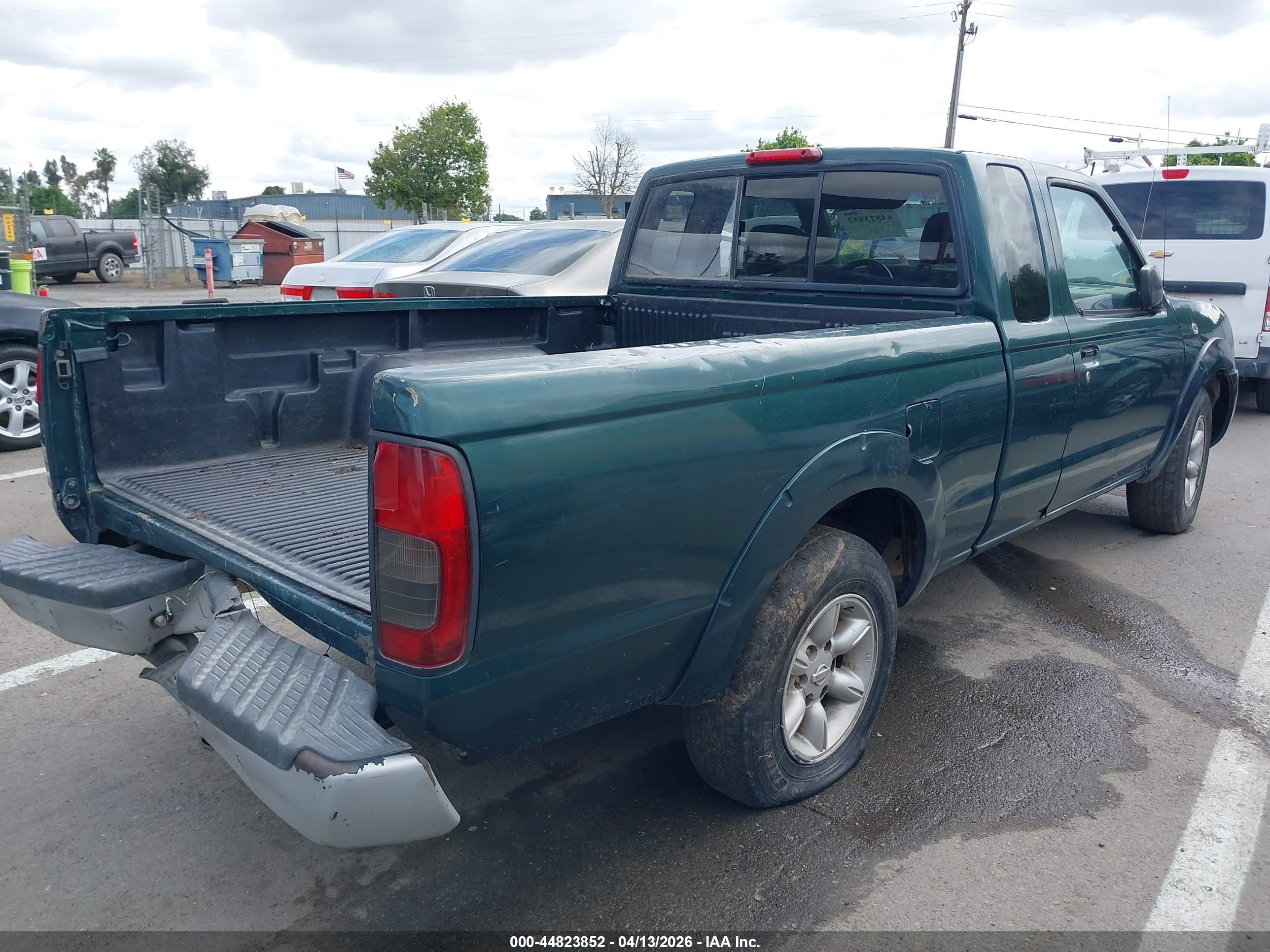 NISSAN FRONTIER image 4