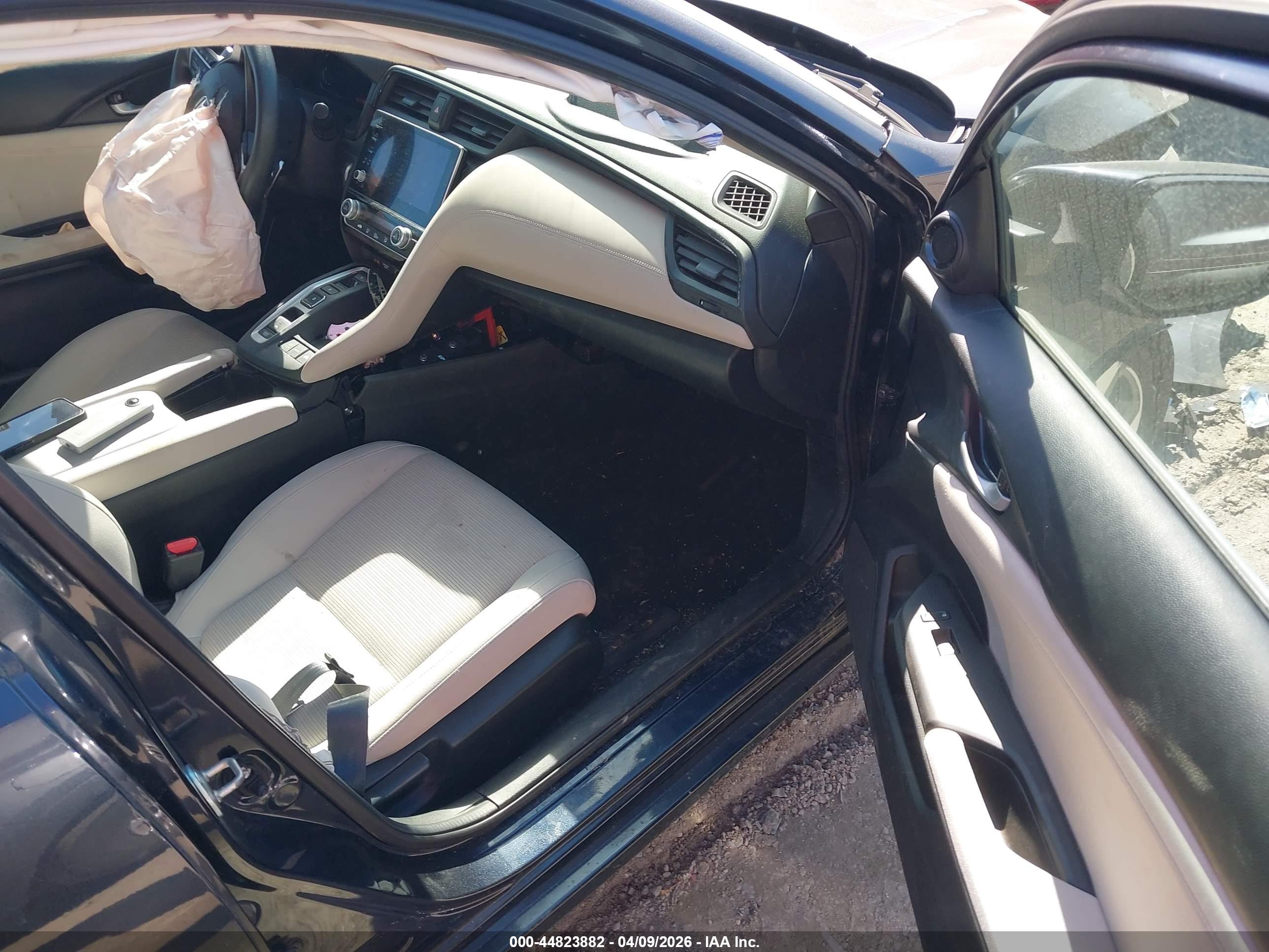 HONDA INSIGHT image 5