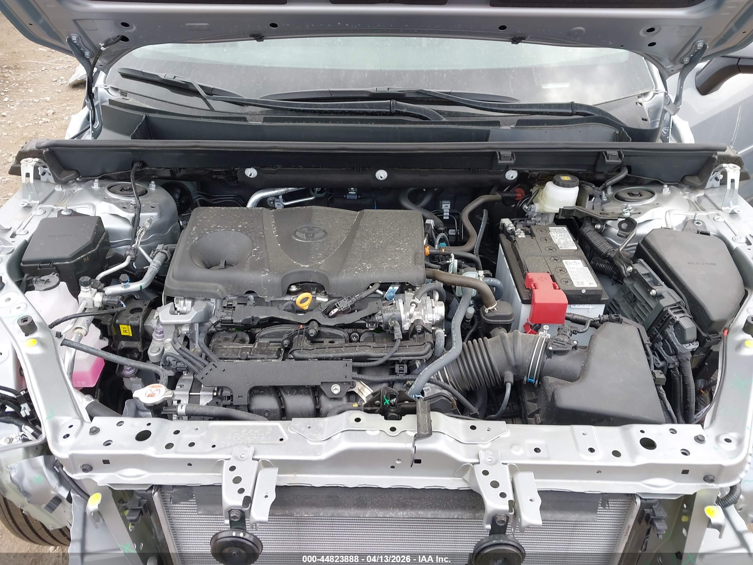 TOYOTA RAV4 image 10