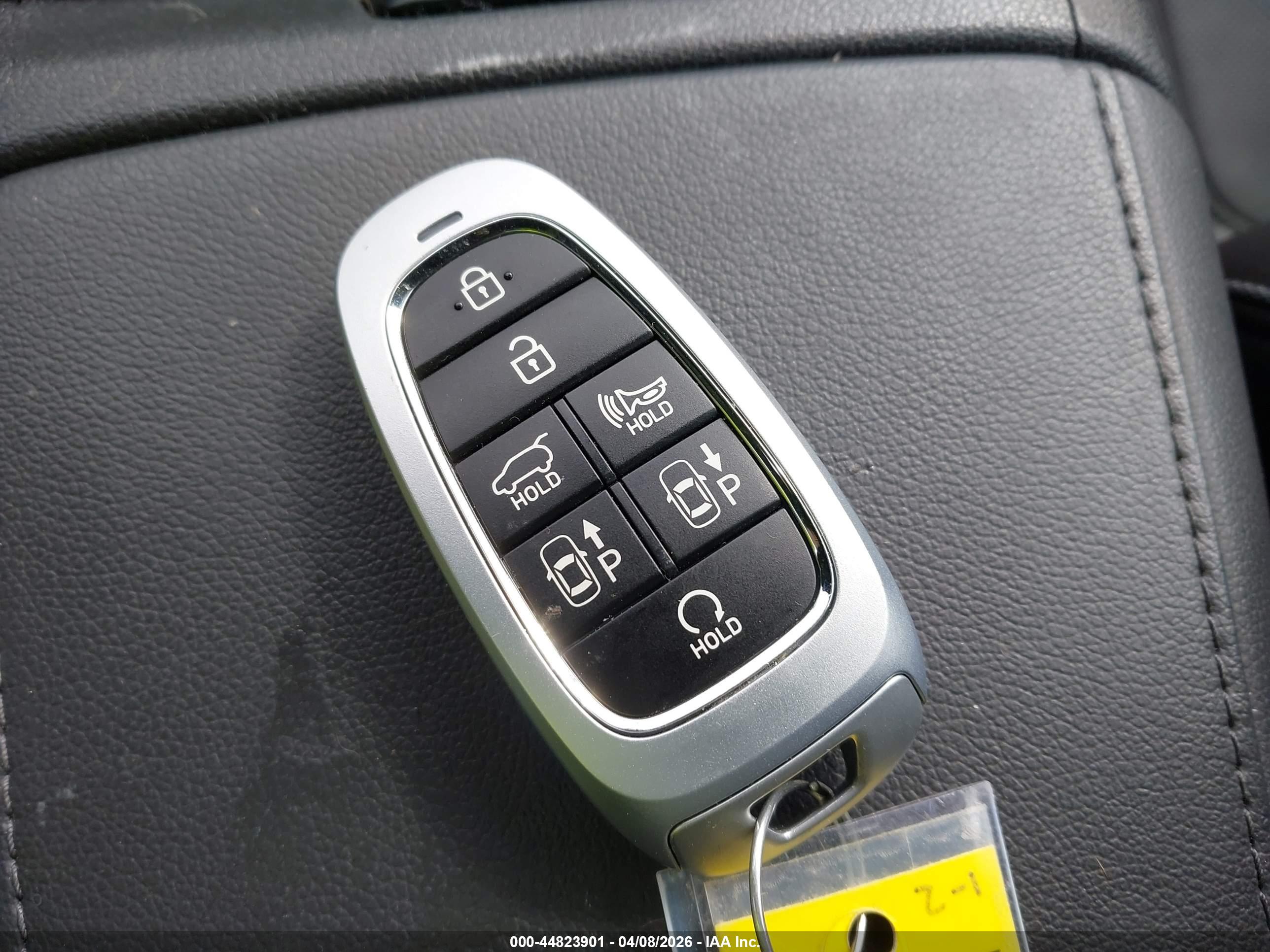 HYUNDAI TUCSON image 11