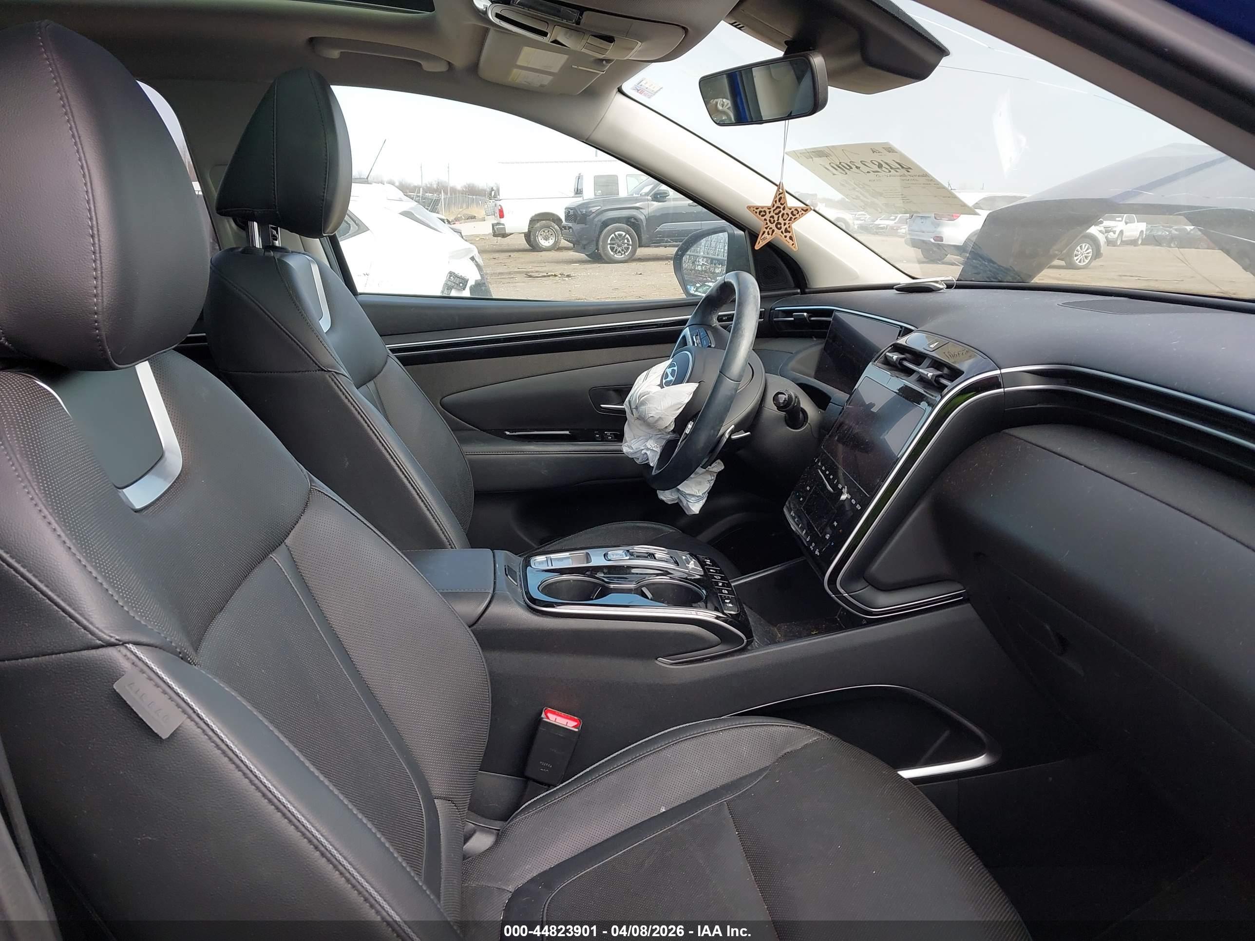 HYUNDAI TUCSON image 5
