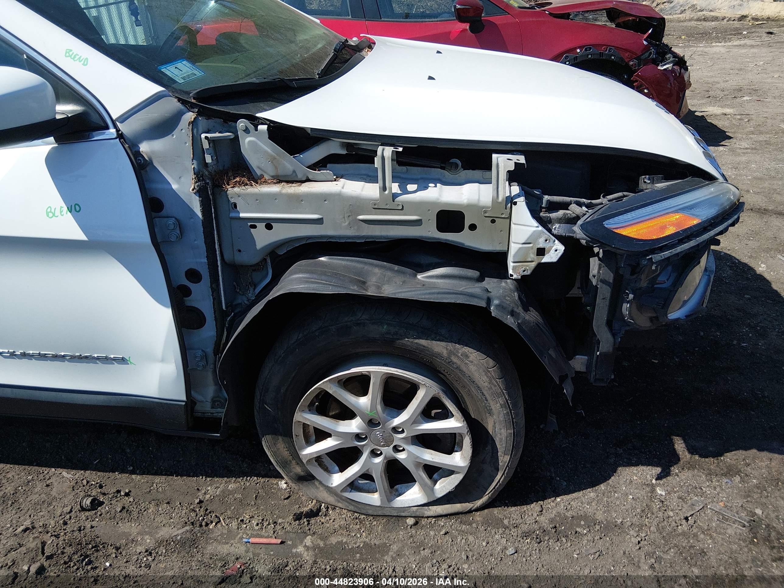 JEEP CHEROKEE image 6