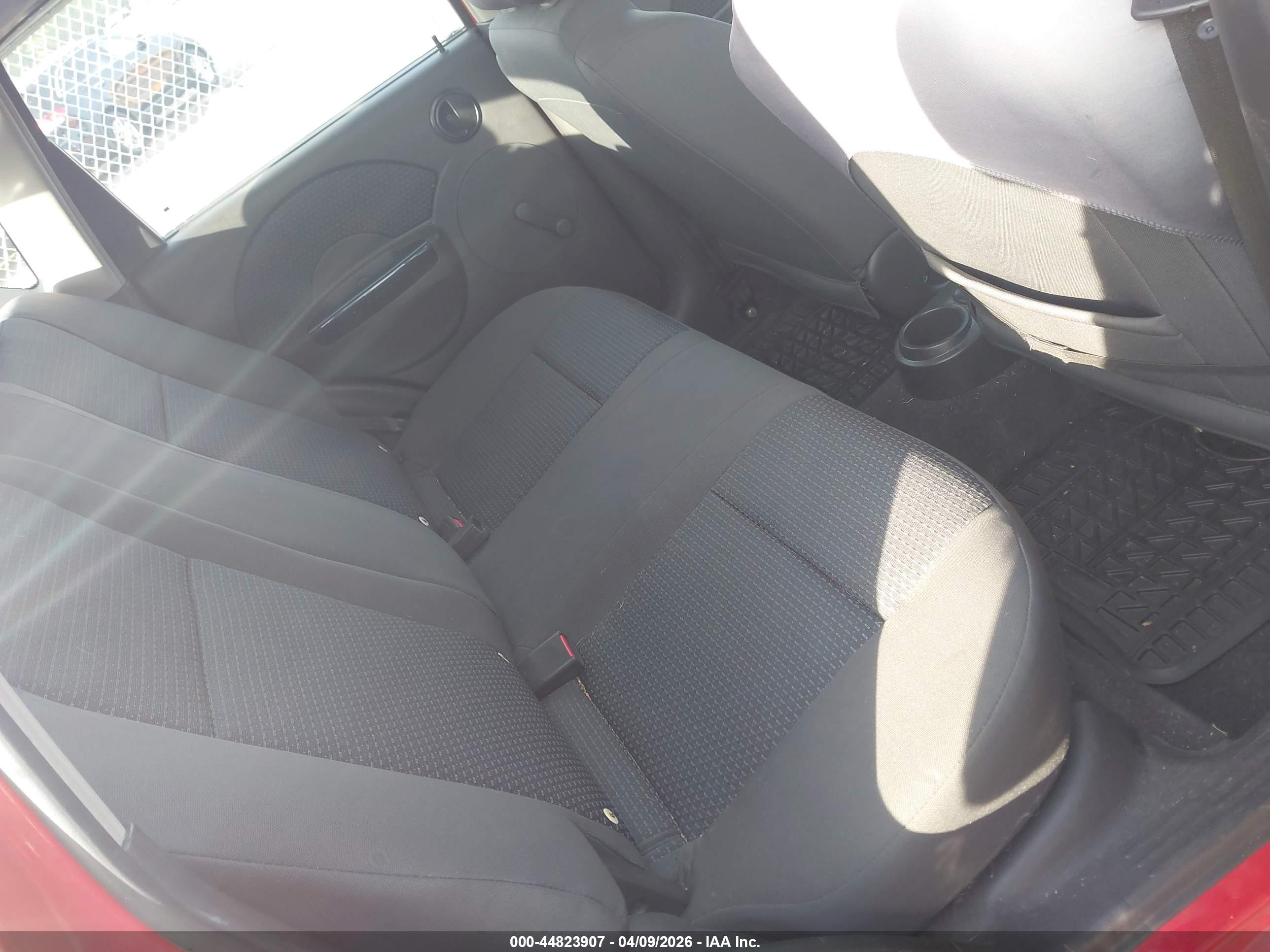 CHEVROLET AVEO image 8