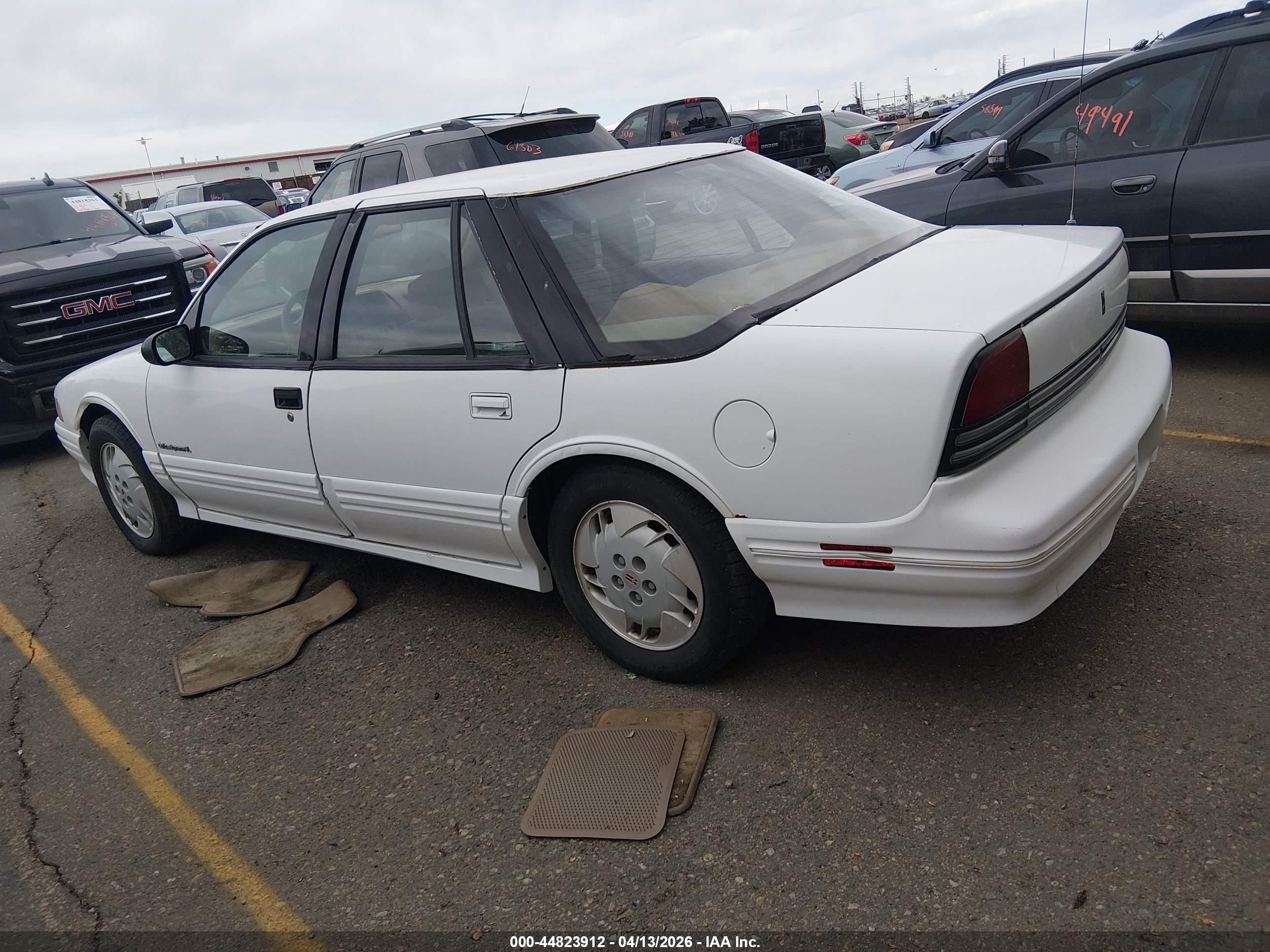 OLDSMOBILE CUTLASS image 3