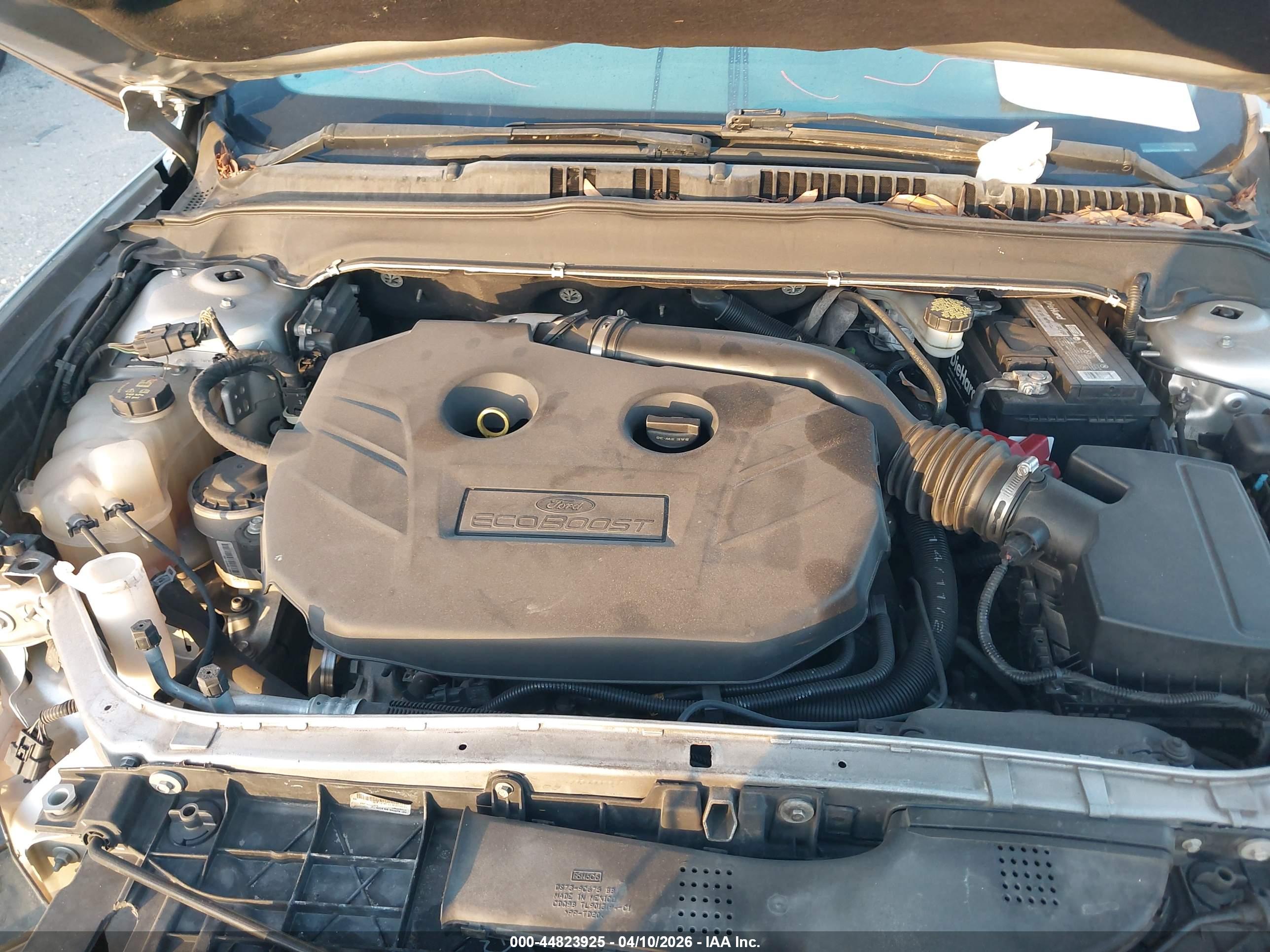 FORD FUSION image 10