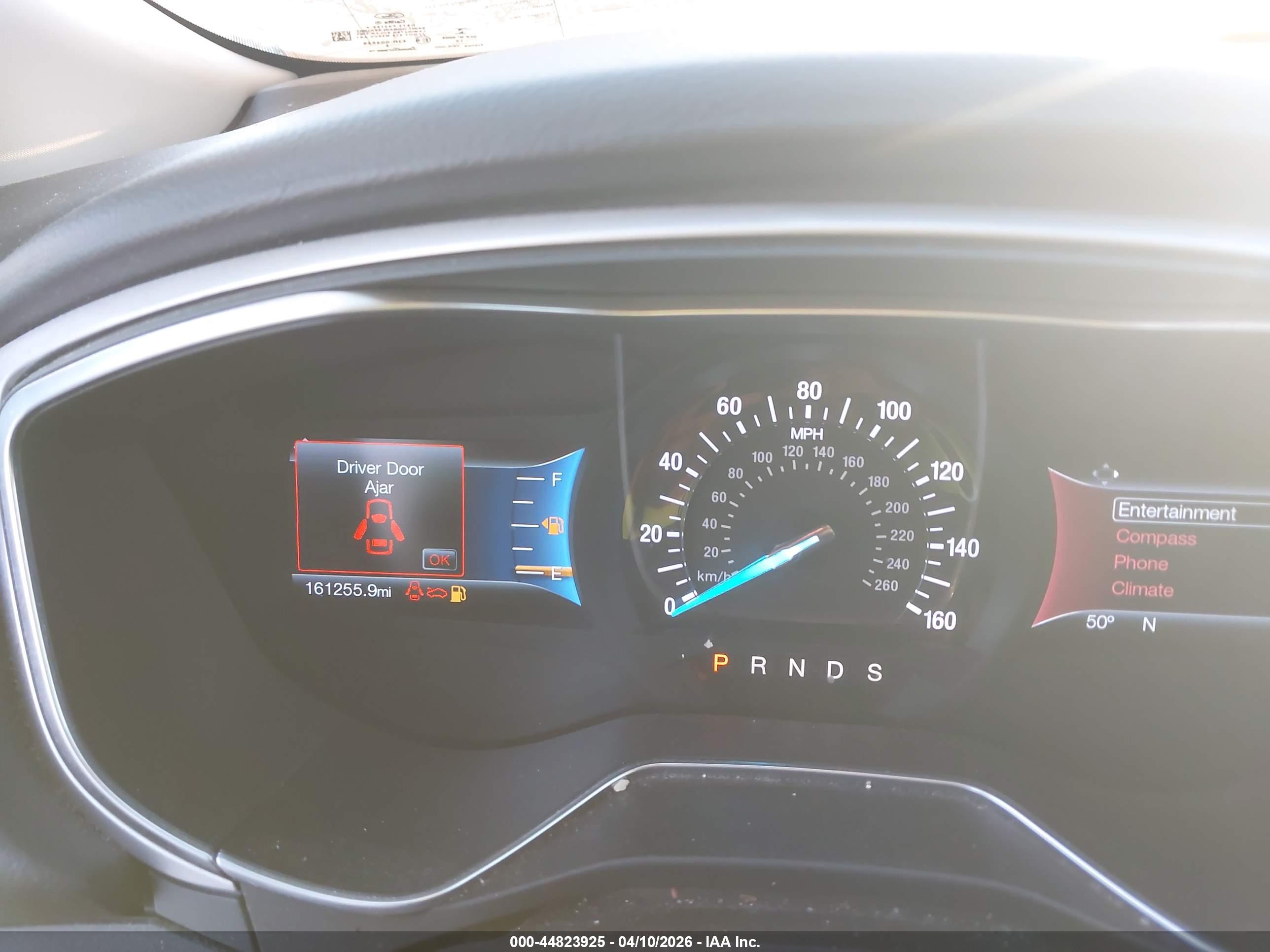 FORD FUSION image 7