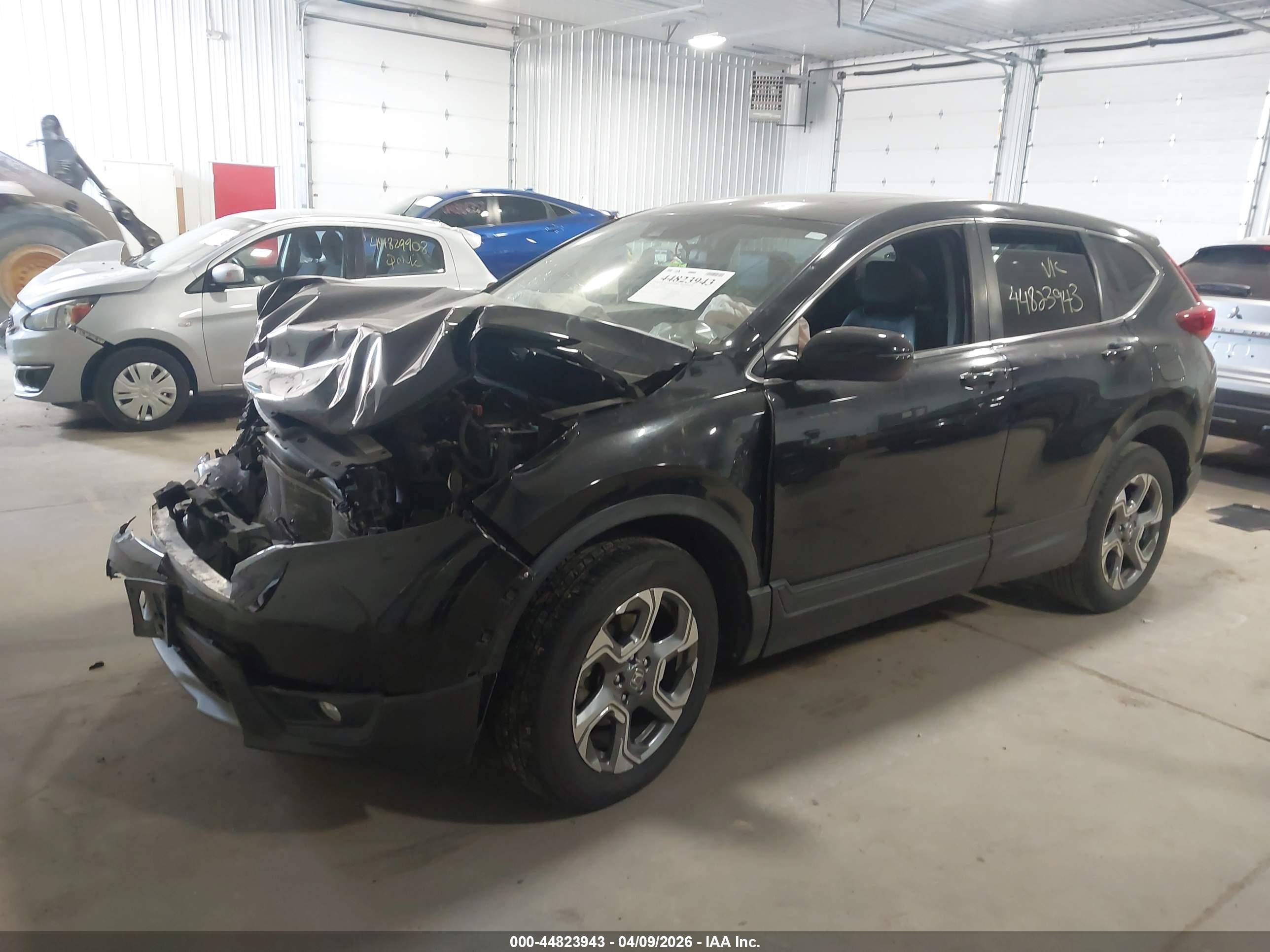 HONDA CR-V image 2