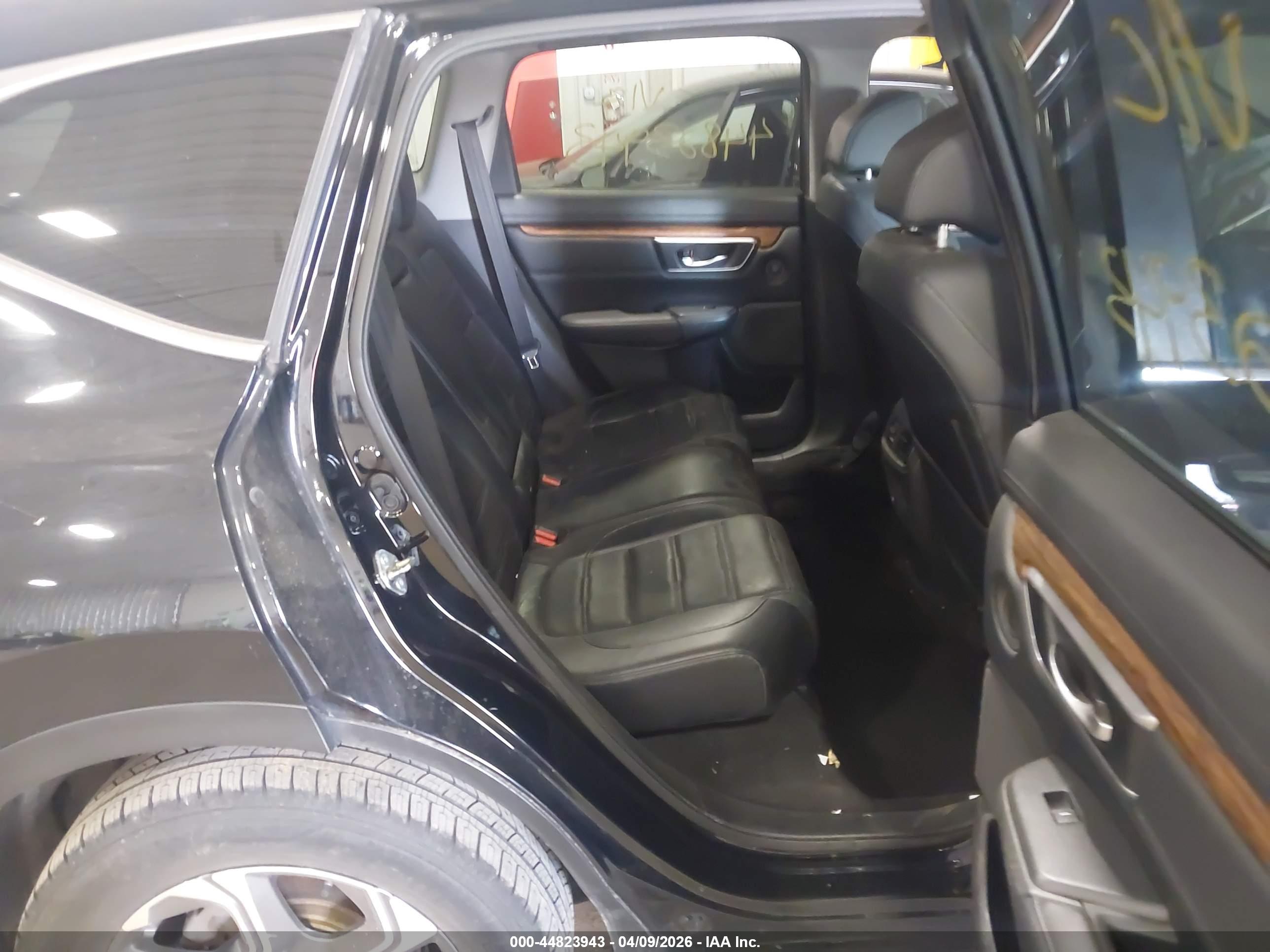 HONDA CR-V image 8