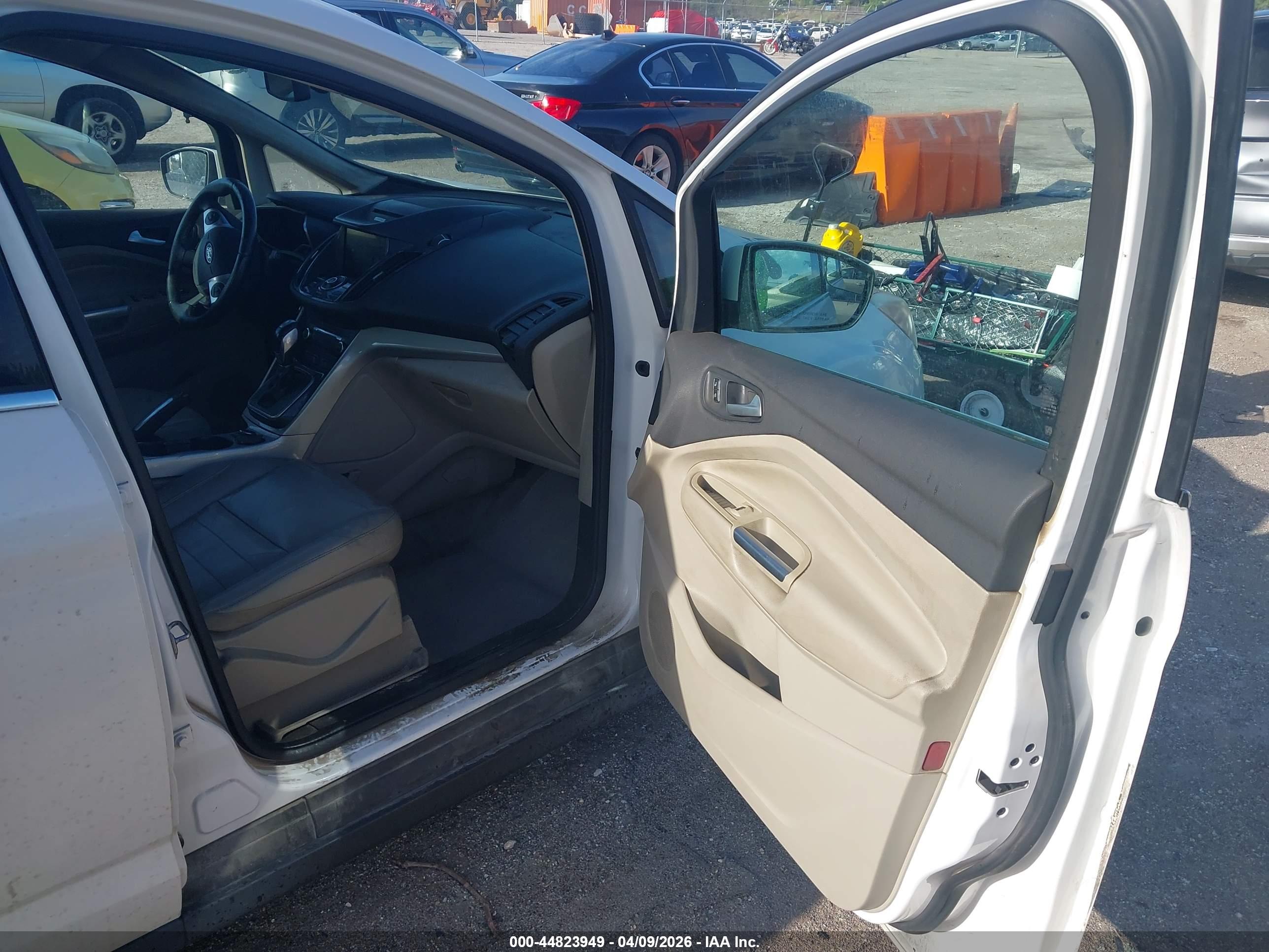 FORD C-MAX image 5