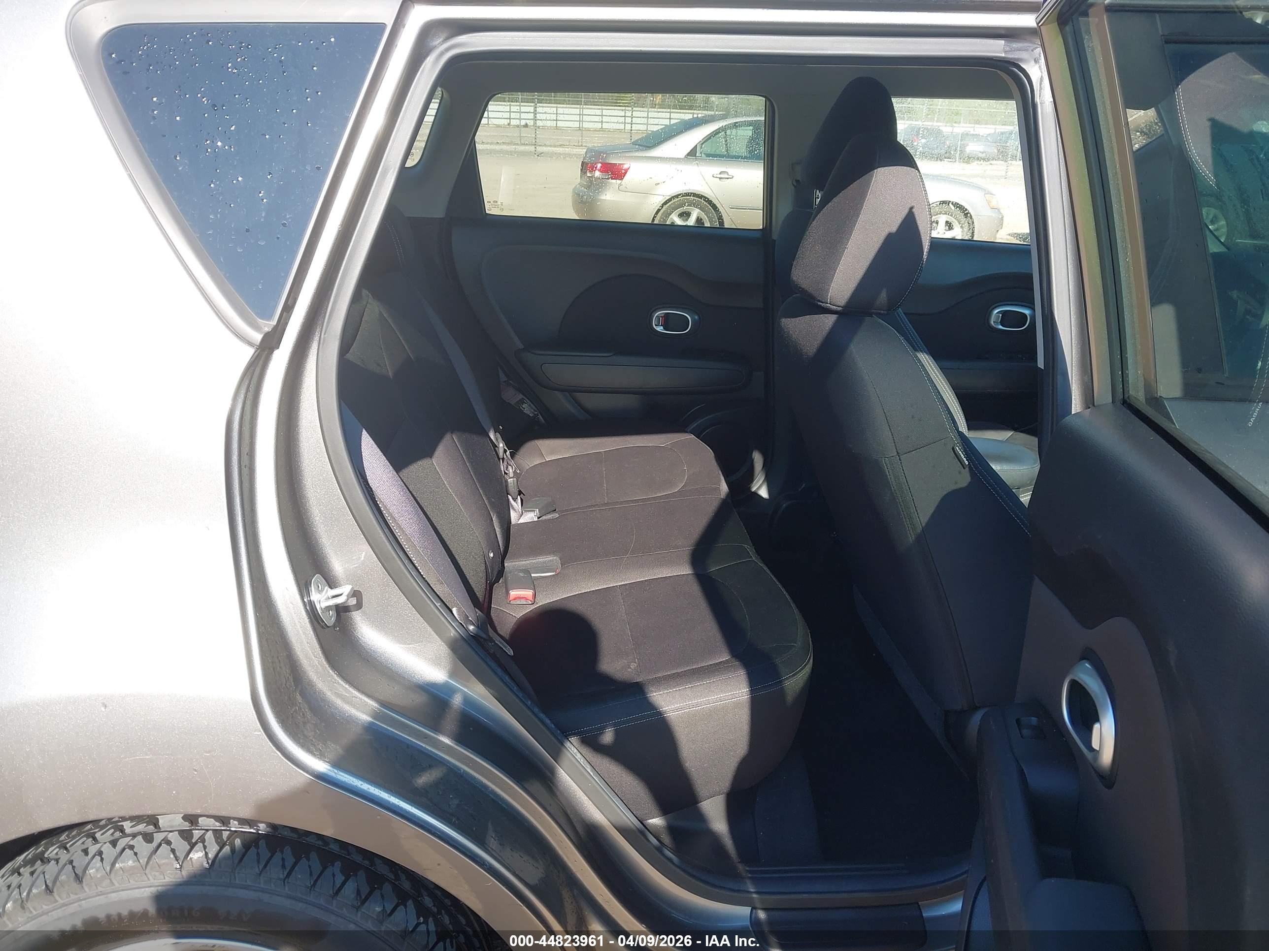 KIA SOUL image 8