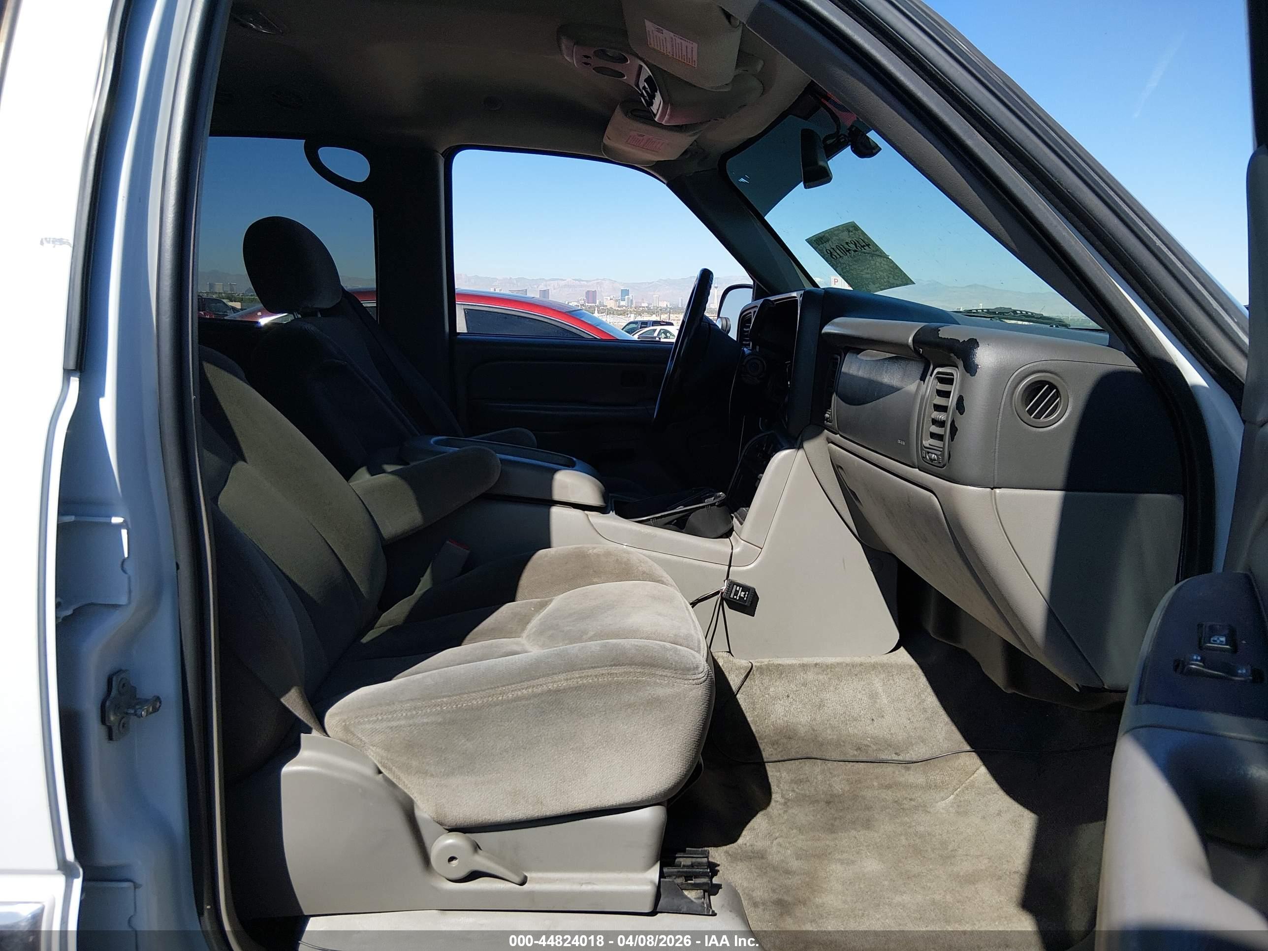 GMC YUKON image 5