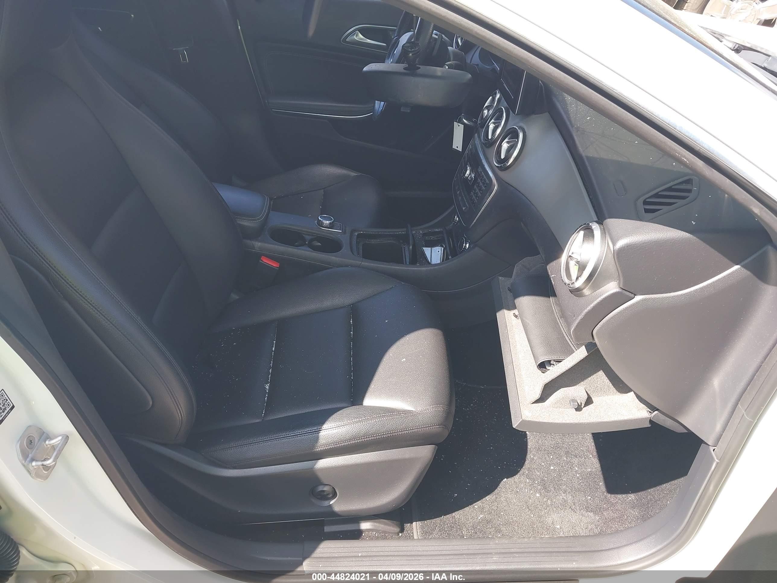 MERCEDES-BENZ CLA image 5