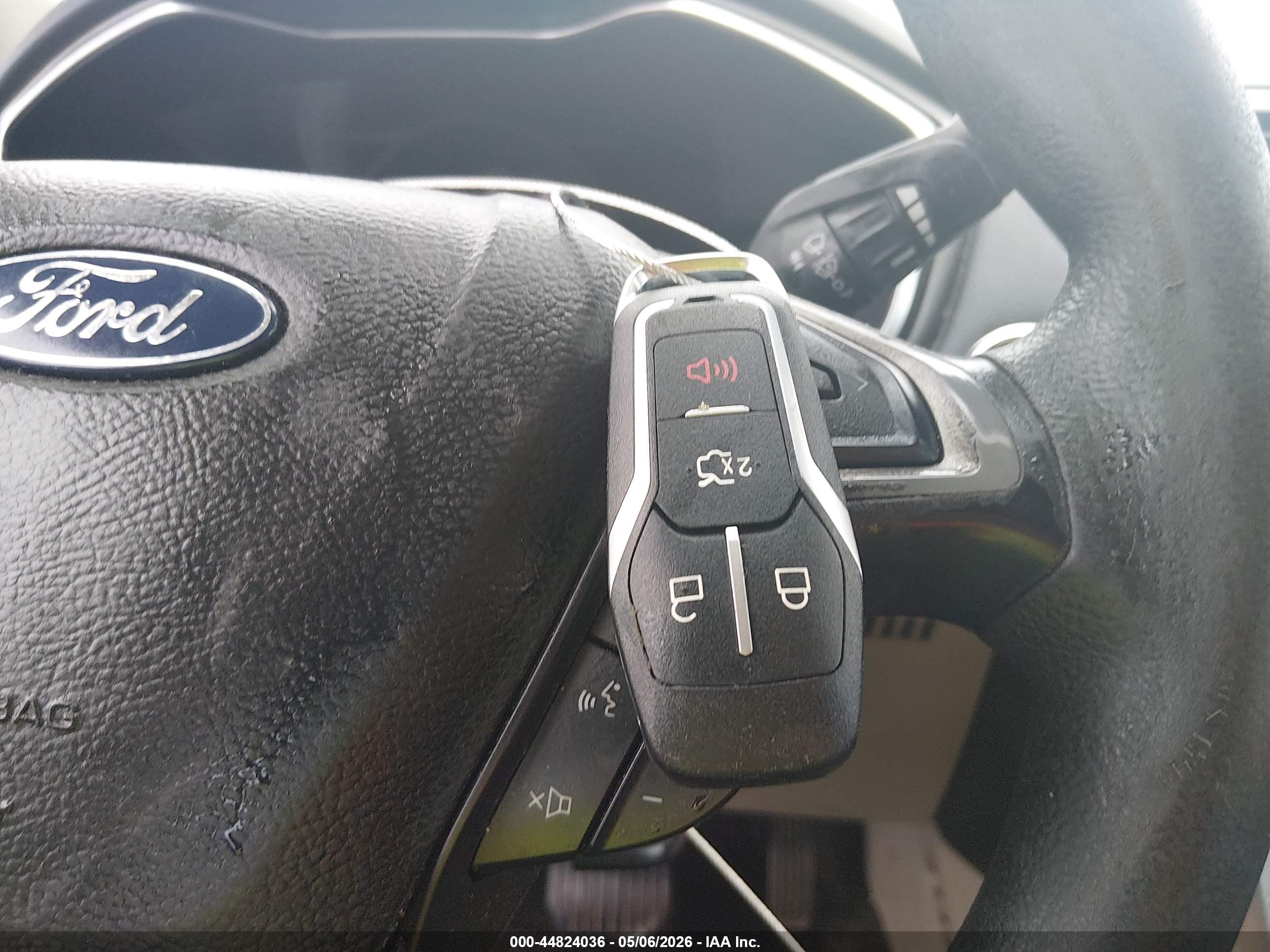 FORD FUSION image 11