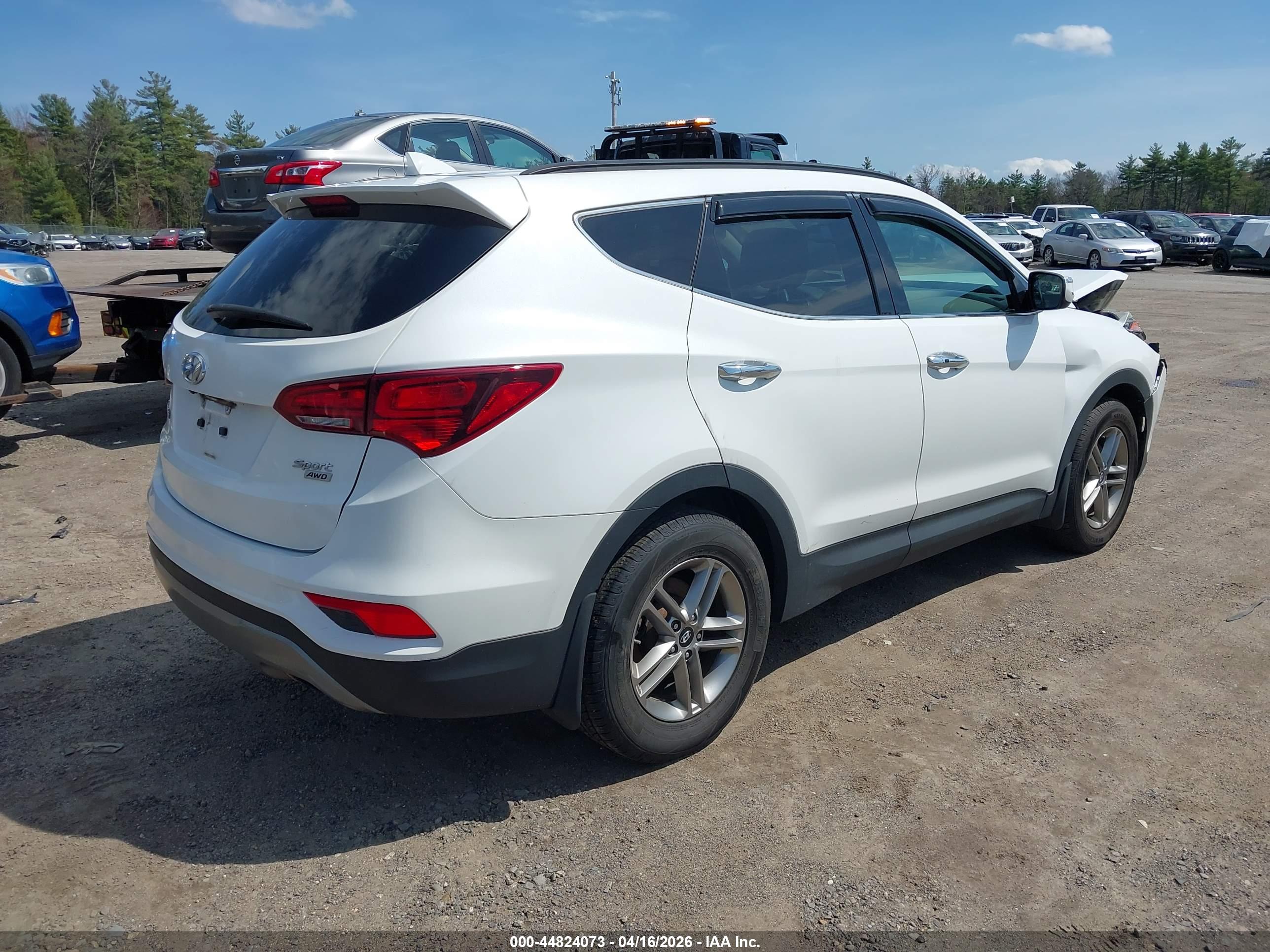 HYUNDAI SANTA image 4