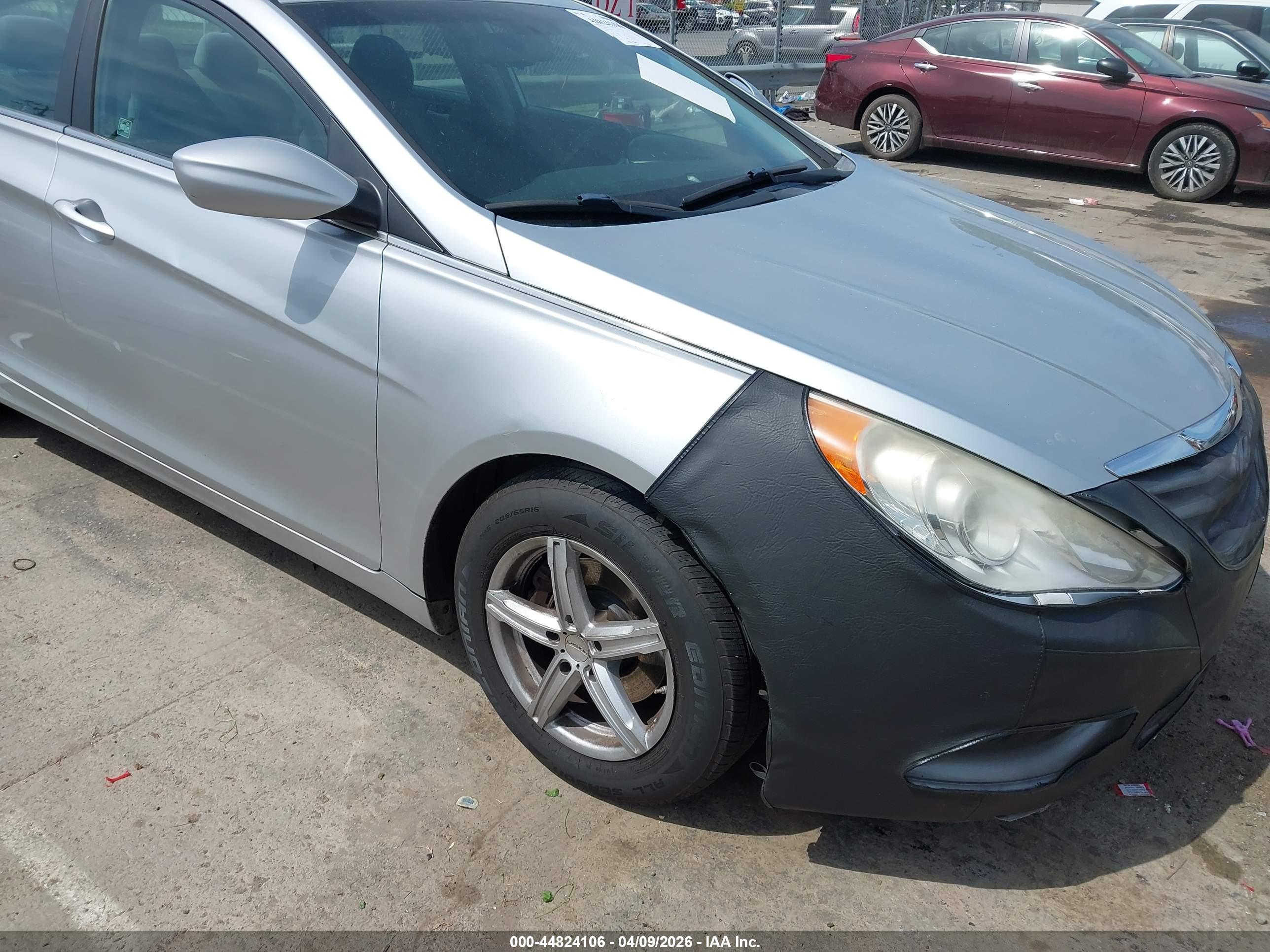 HYUNDAI SONATA image 6