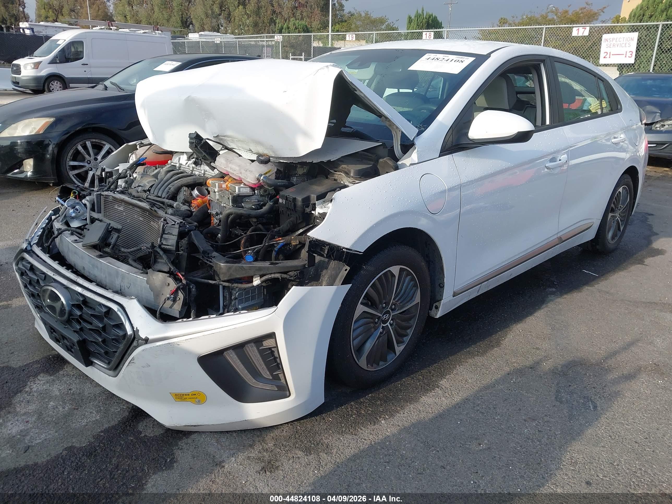 HYUNDAI IONIQ image 2