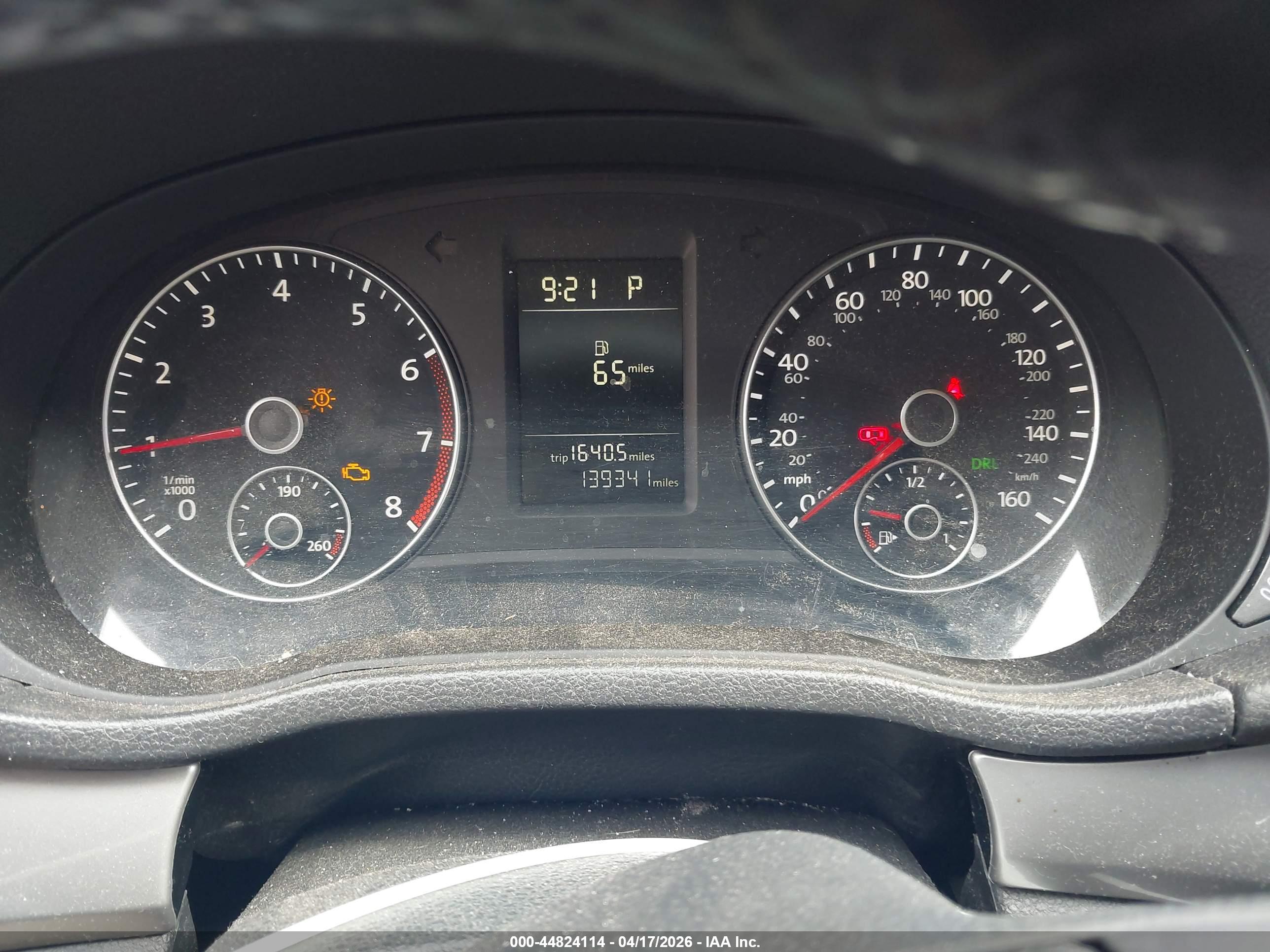 VOLKSWAGEN PASSAT image 7