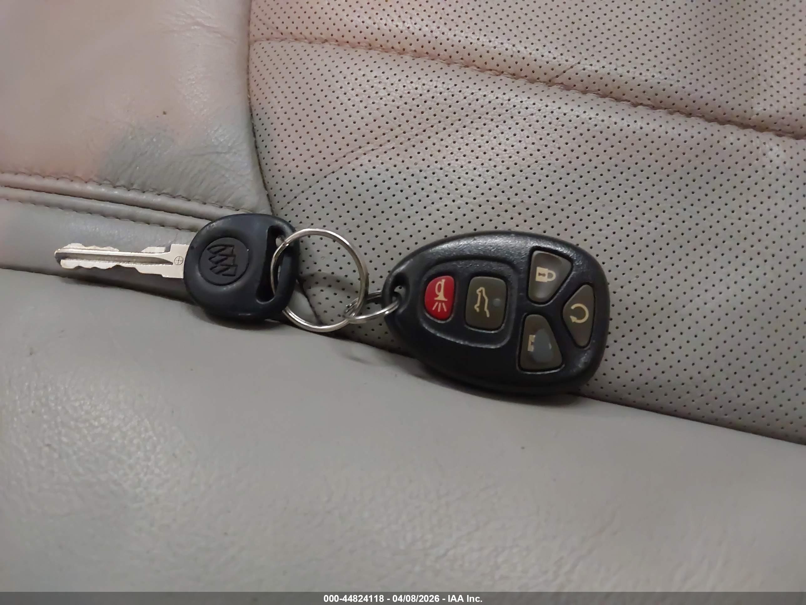 BUICK ENCLAVE image 11