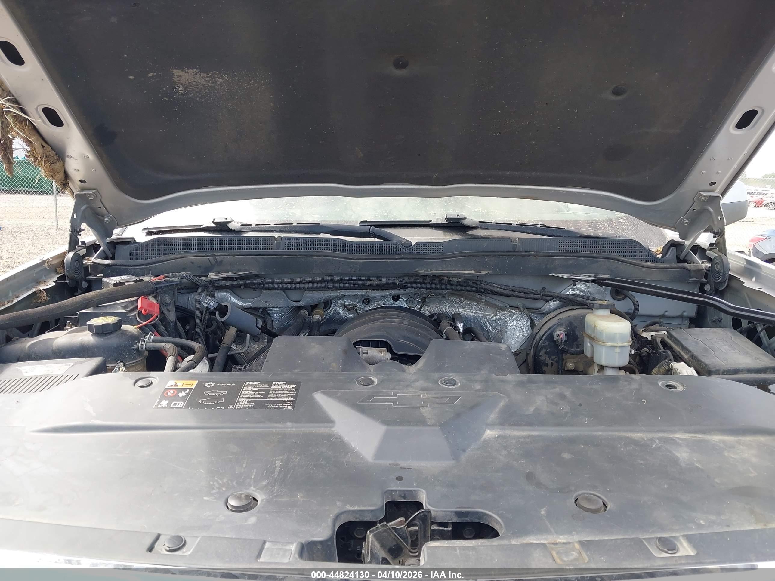 CHEVROLET SILVERADO image 10