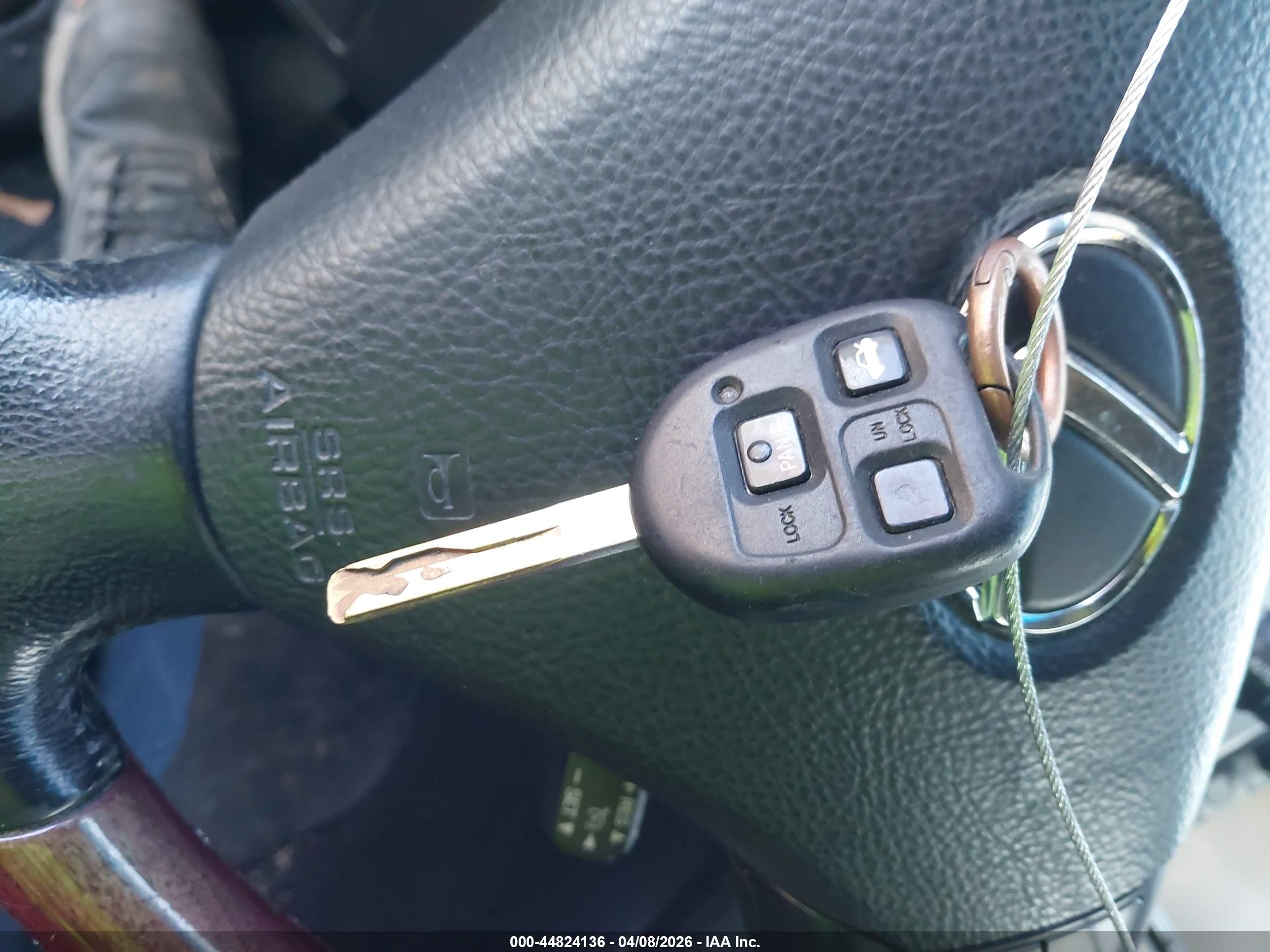 LEXUS ES image 11