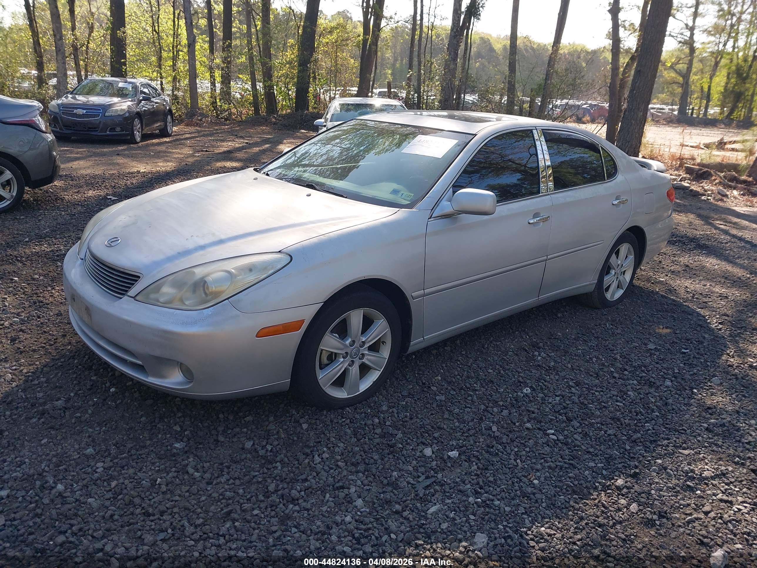 LEXUS ES image 2