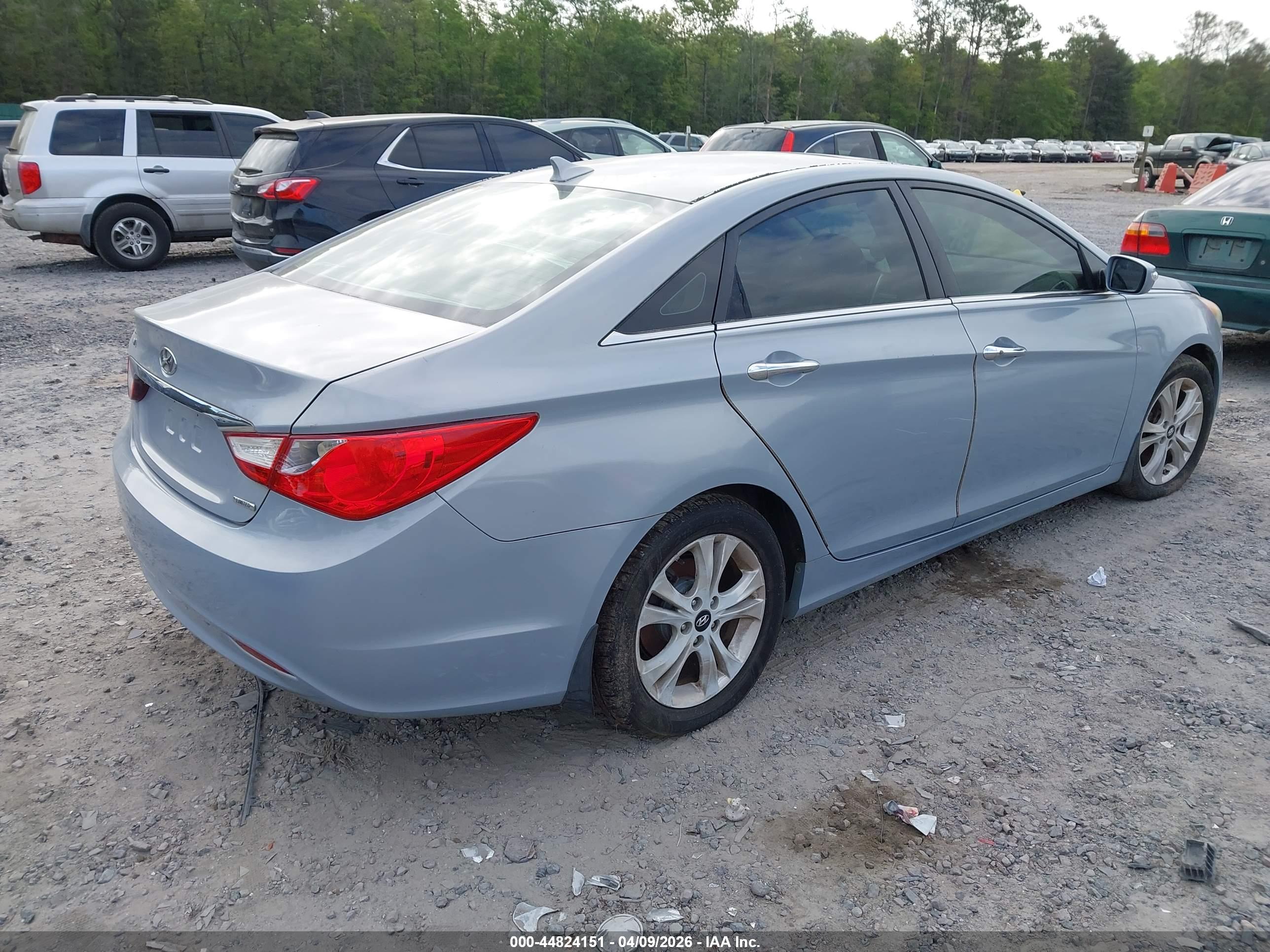HYUNDAI SONATA image 4