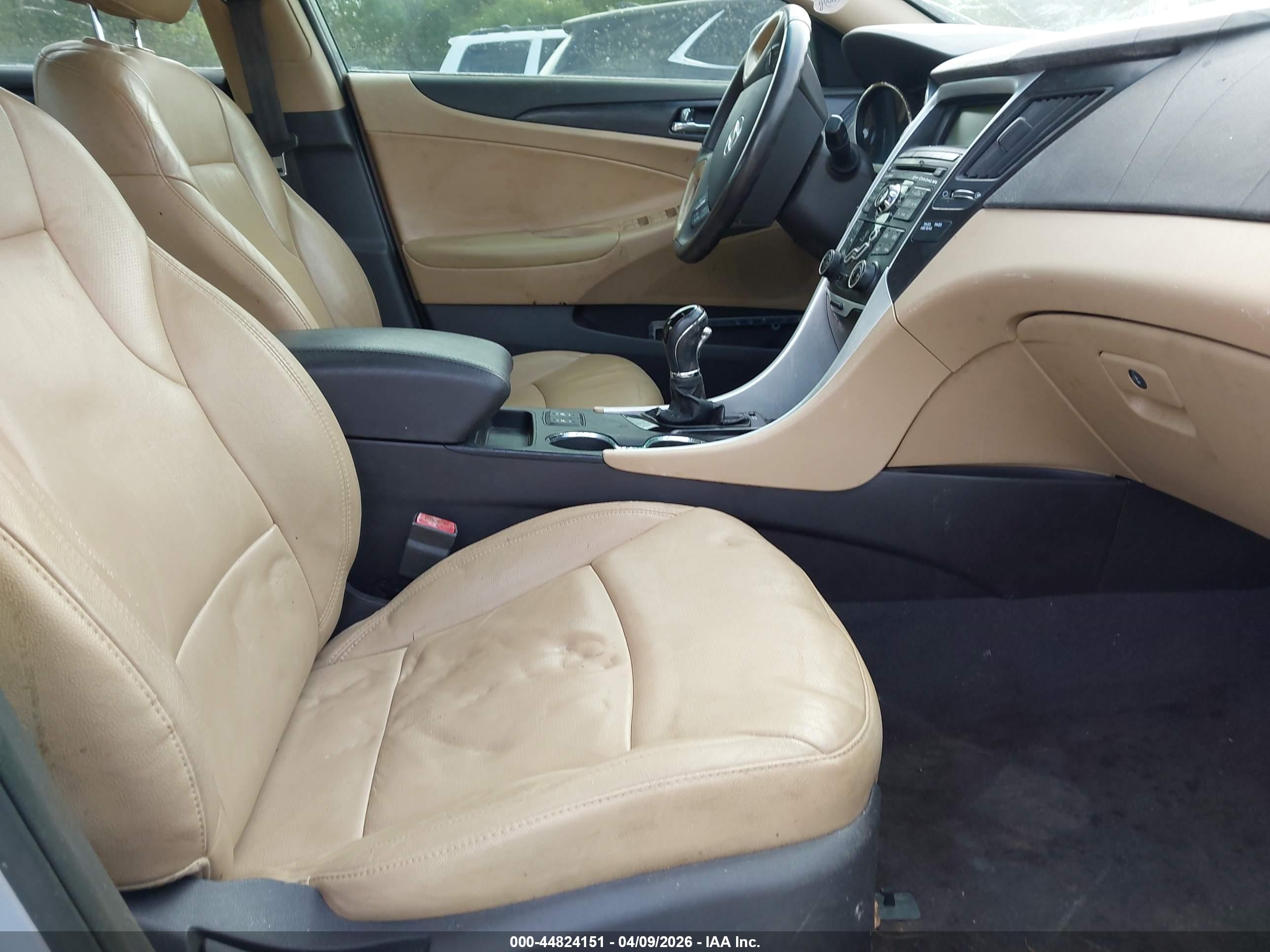 HYUNDAI SONATA image 5