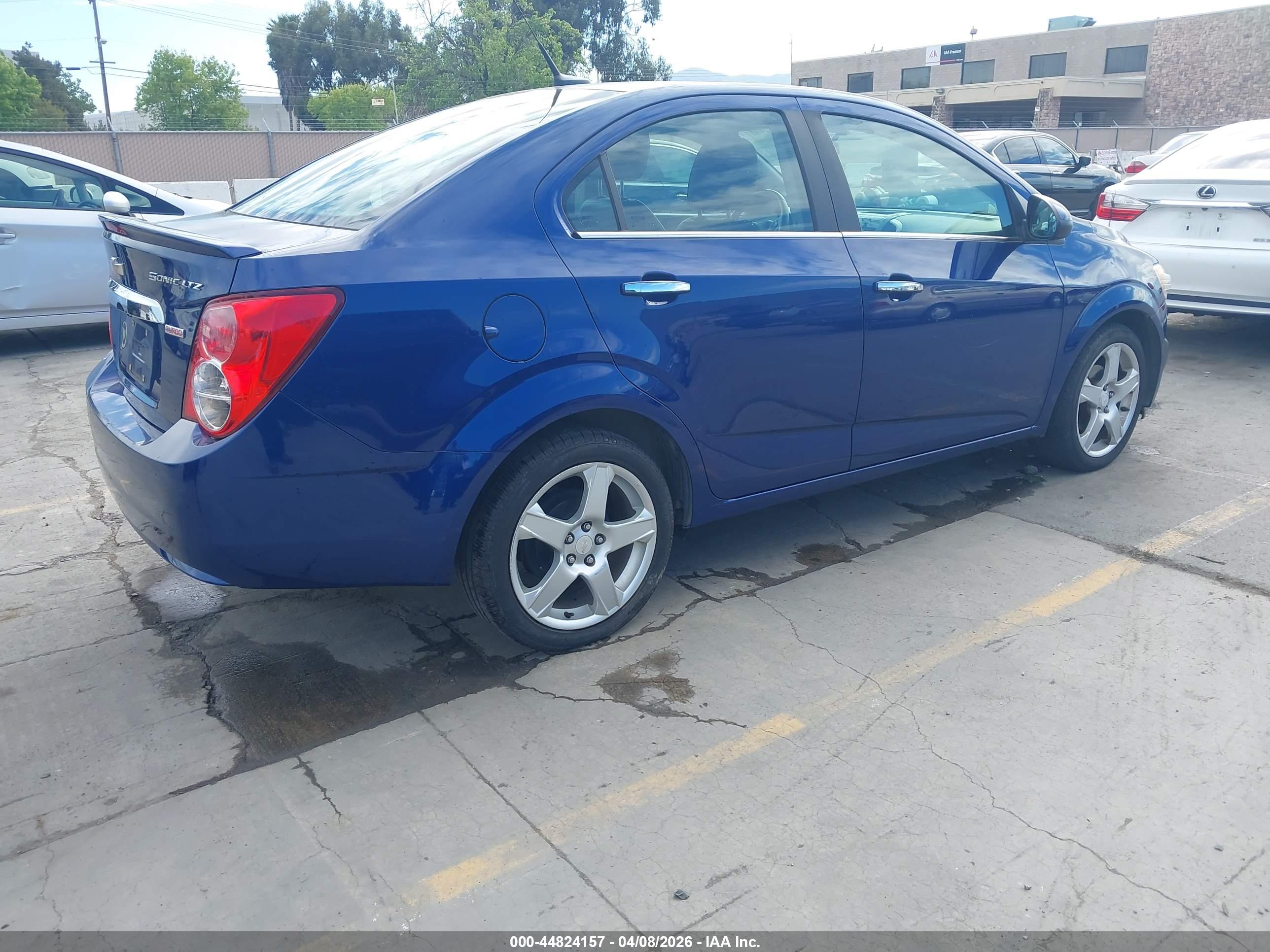 CHEVROLET SONIC image 4