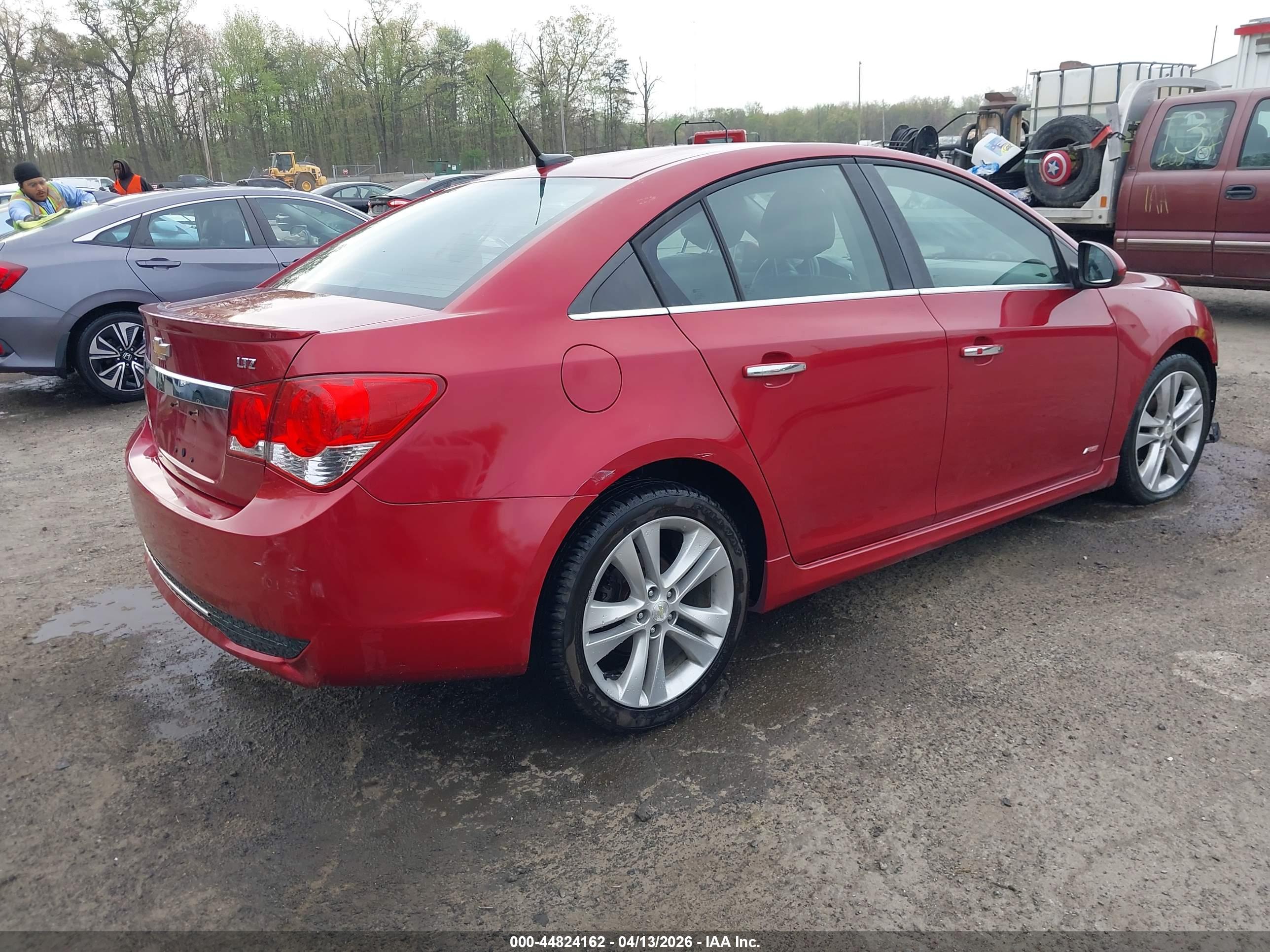 CHEVROLET CRUZE image 4