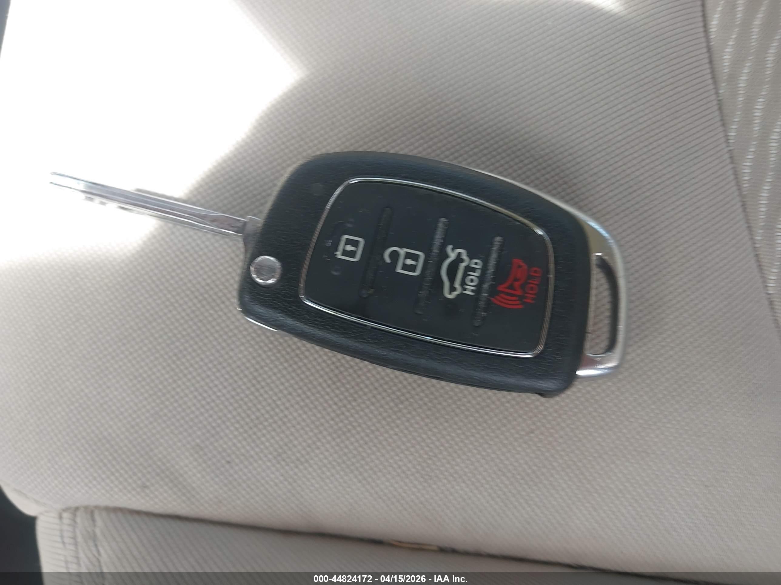 HYUNDAI SONATA image 11