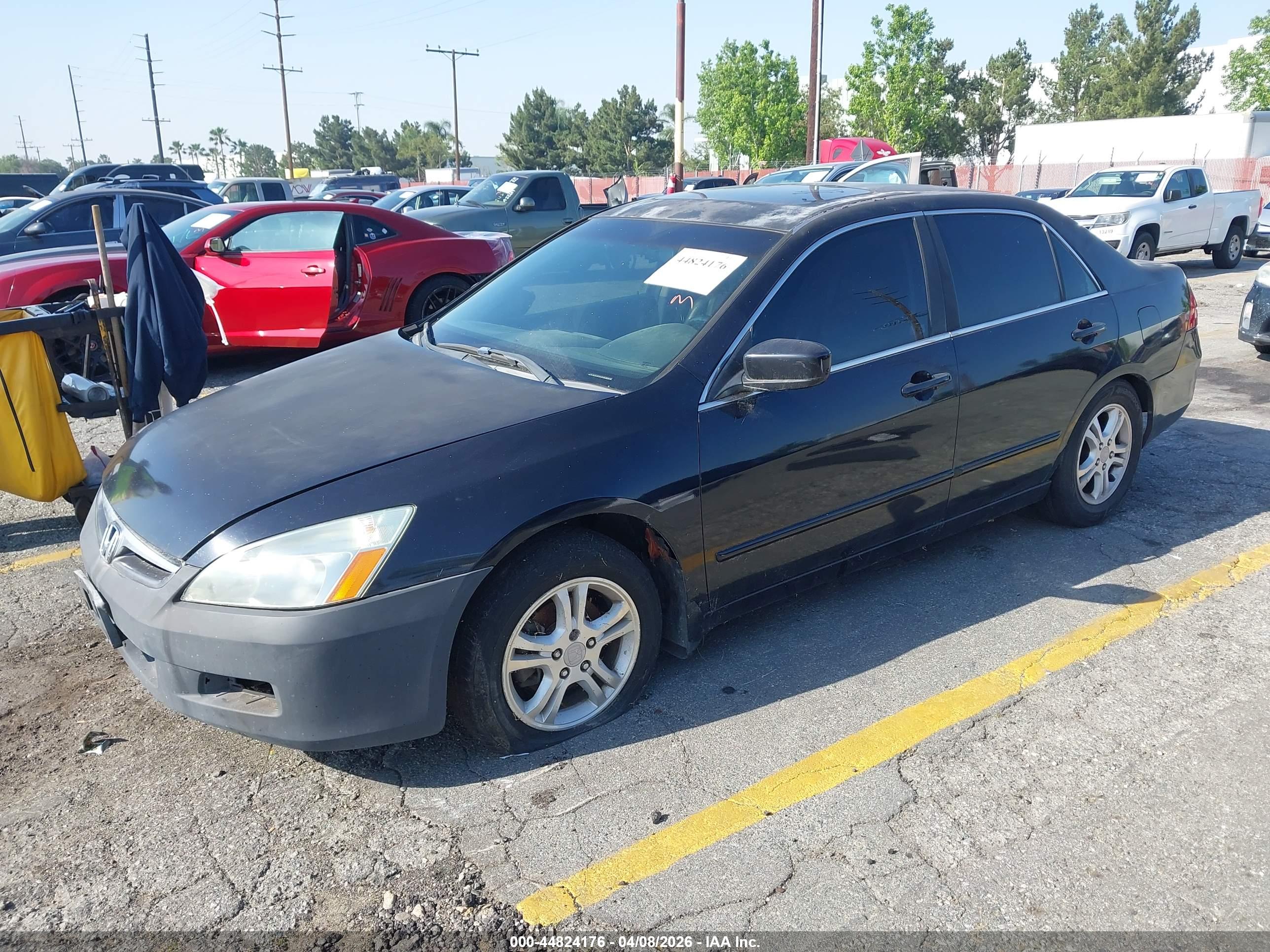 HONDA ACCORD image 2