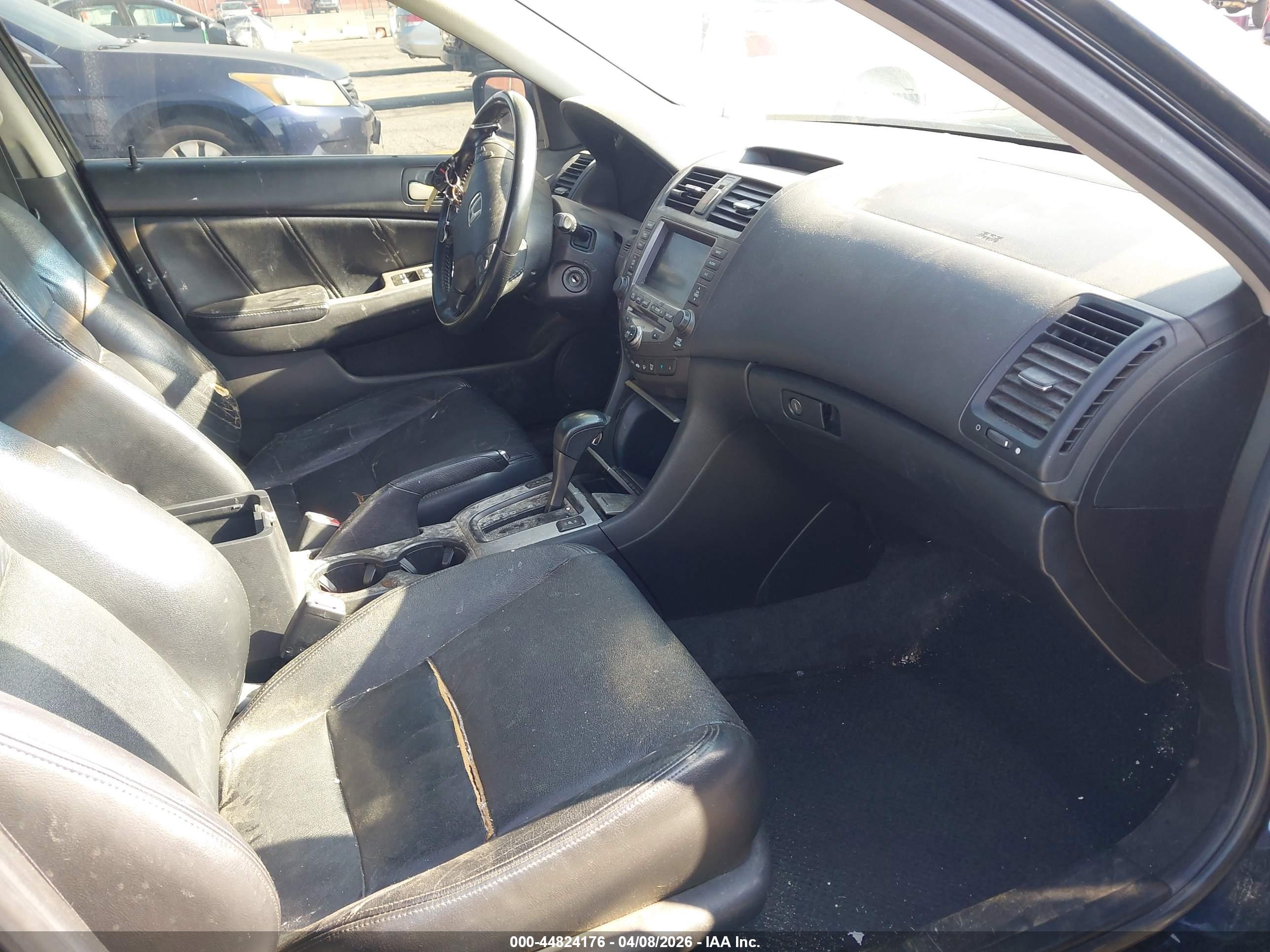 HONDA ACCORD image 5
