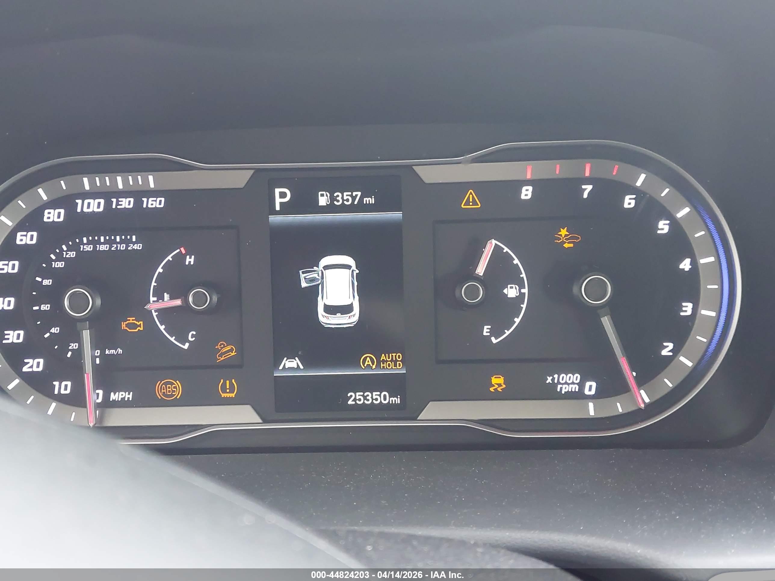 HYUNDAI TUCSON image 7
