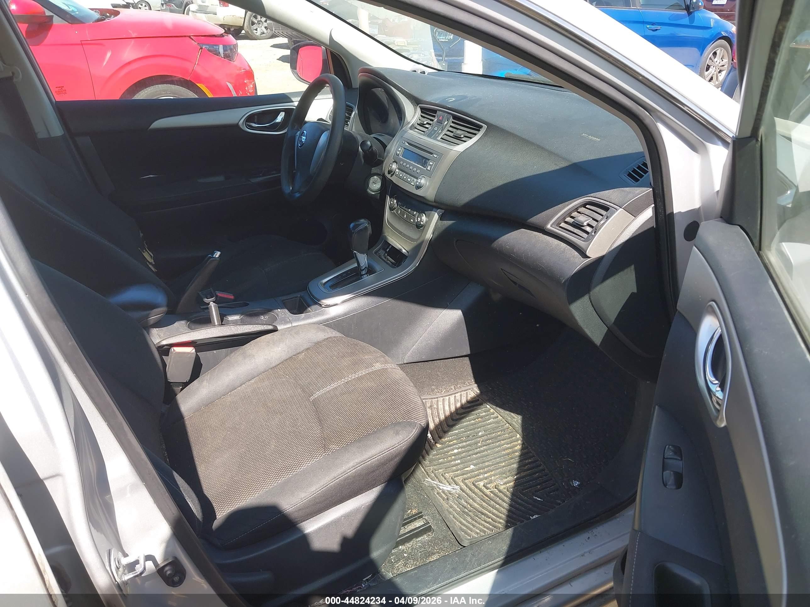 NISSAN SENTRA image 5