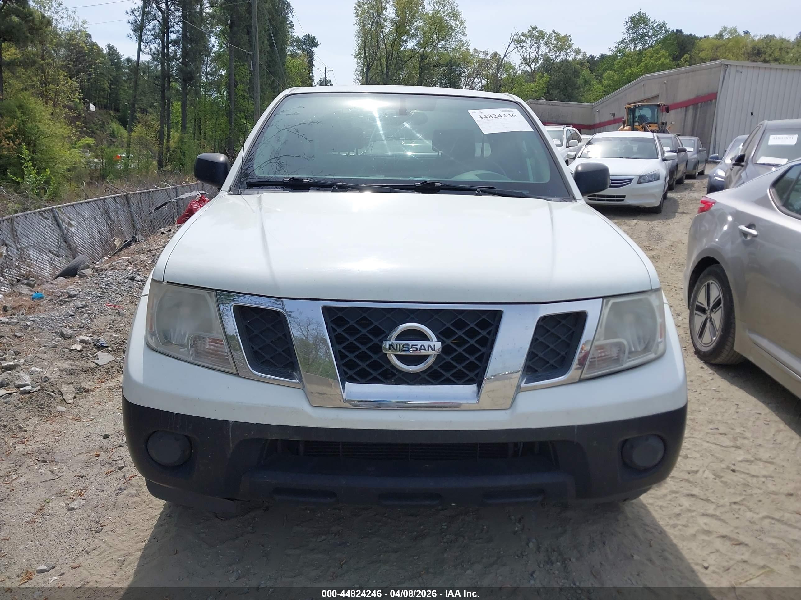 NISSAN FRONTIER image 6