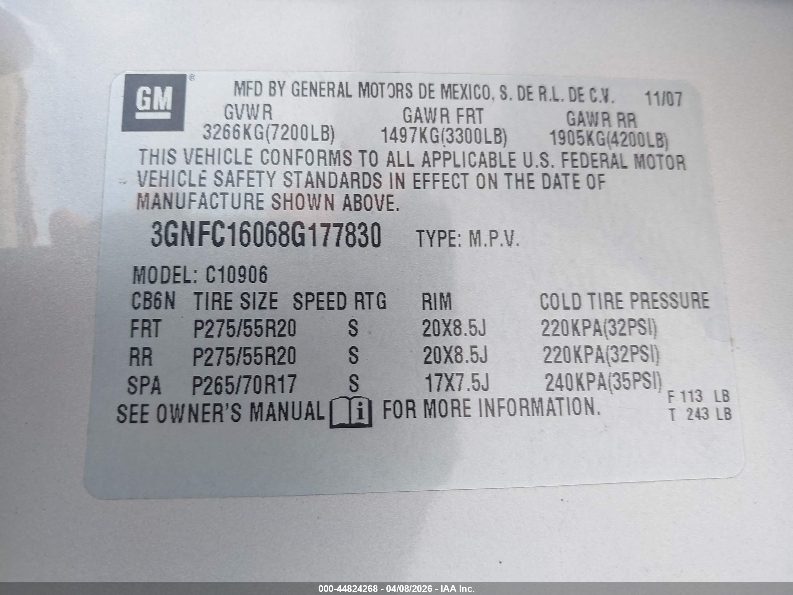 CHEVROLET SUBURBAN image 9