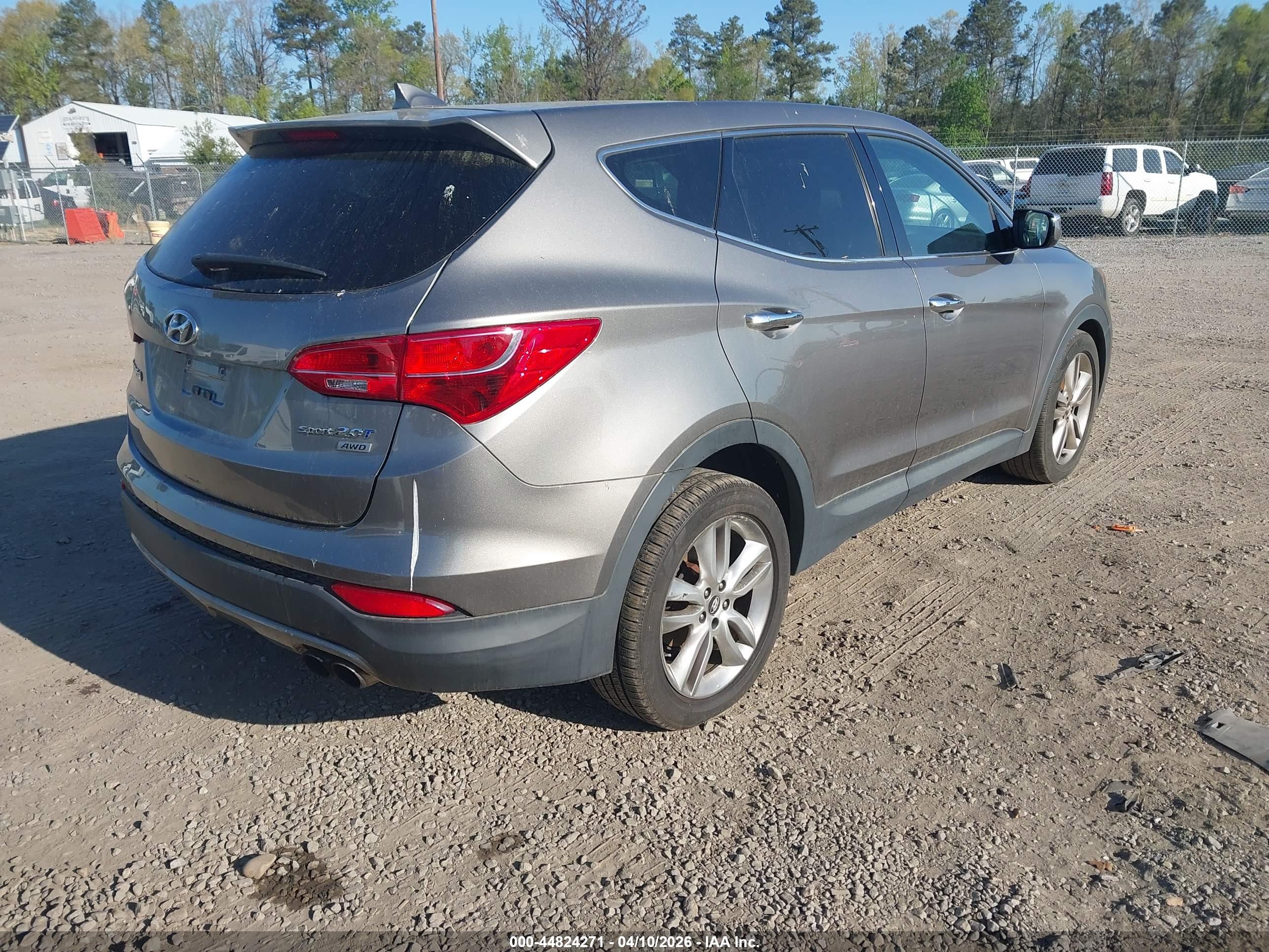 HYUNDAI SANTA image 4