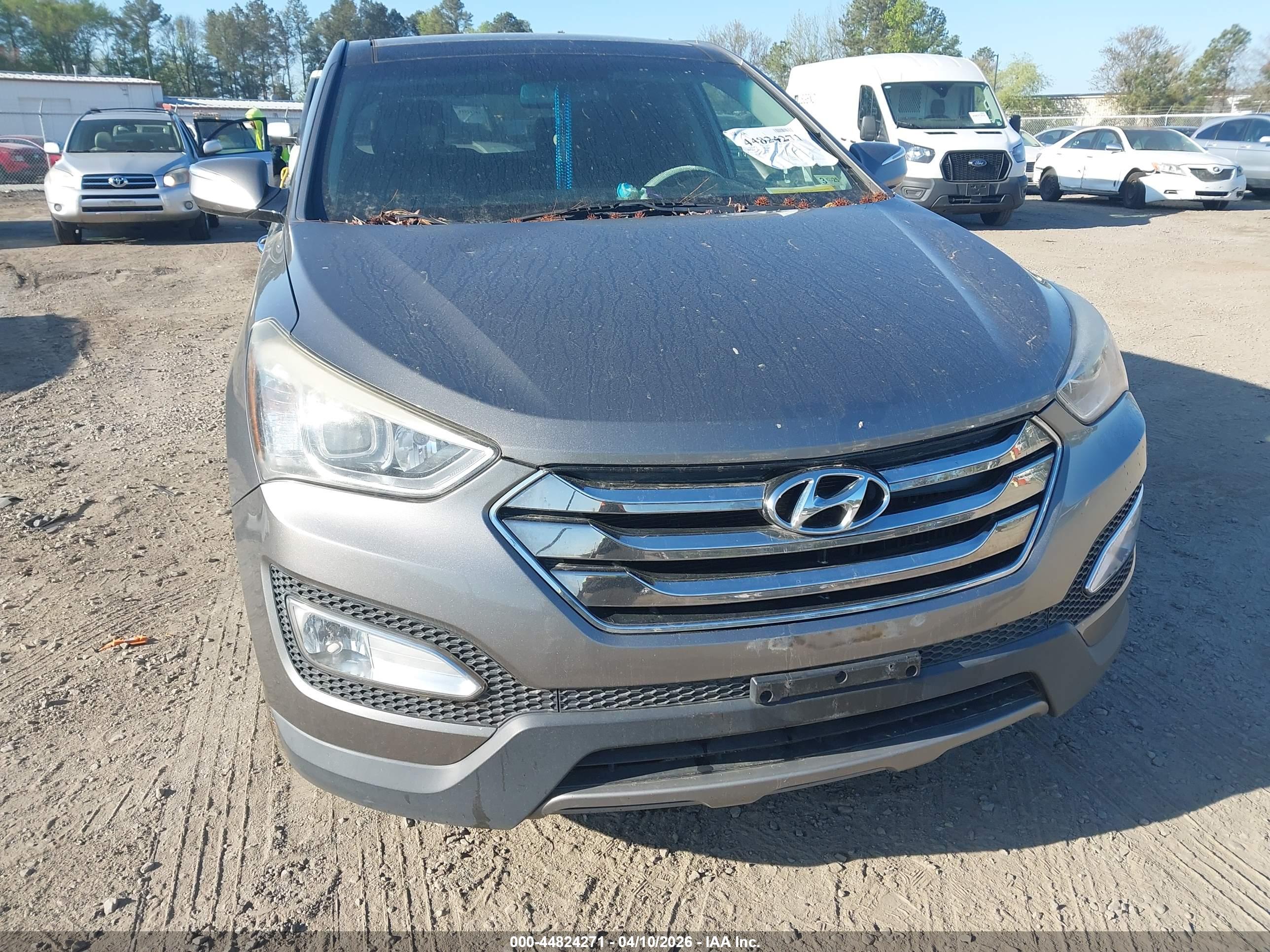 HYUNDAI SANTA image 6