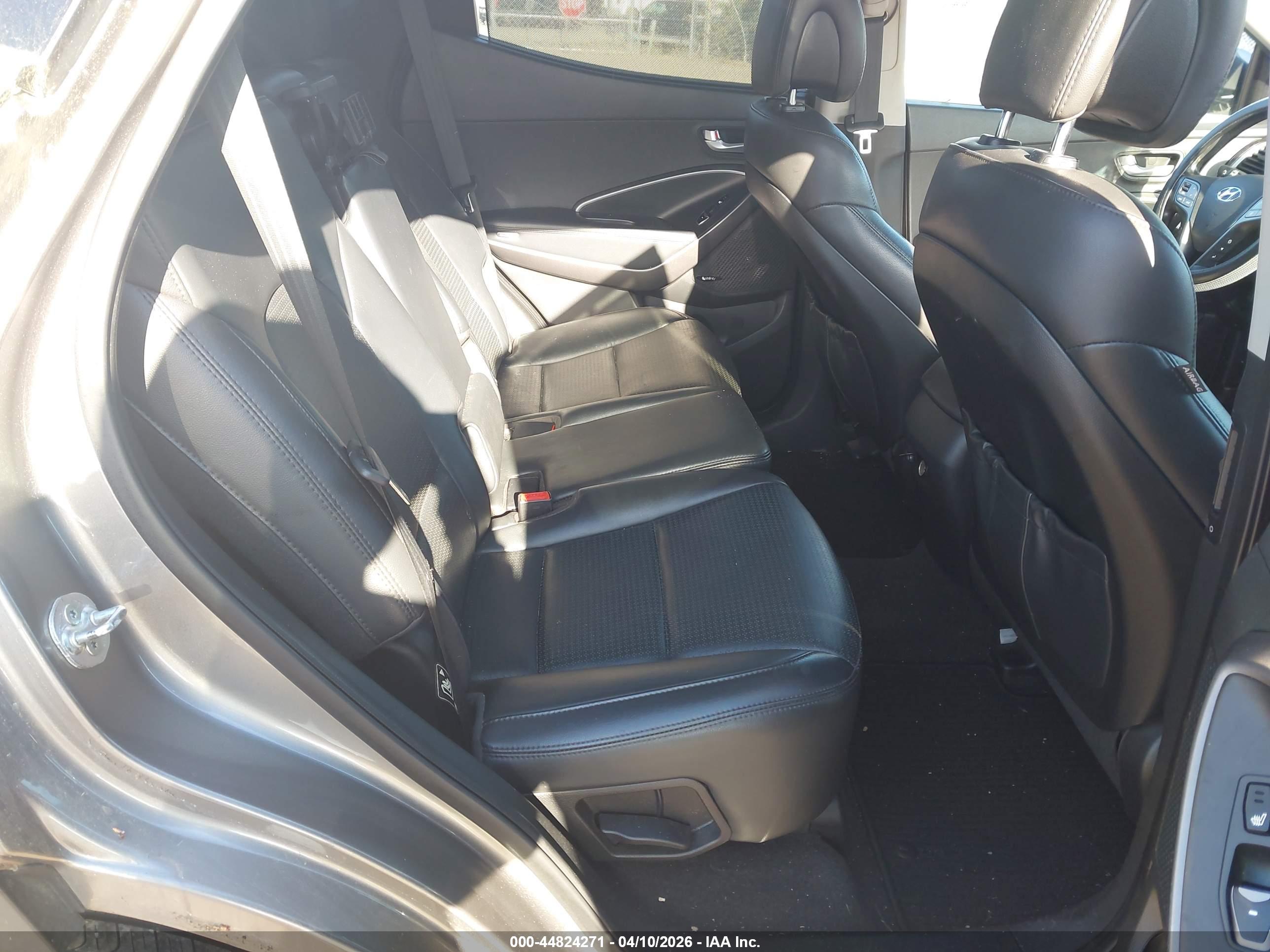 HYUNDAI SANTA image 8