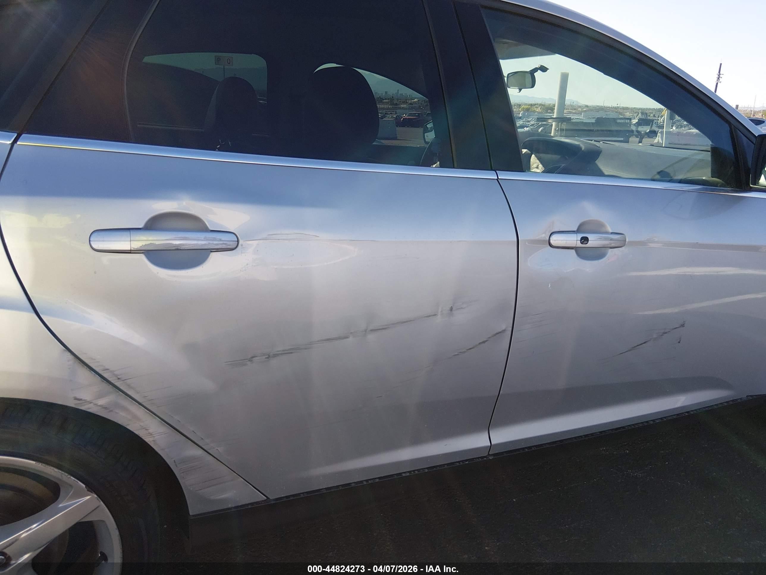 FORD FOCUS image 6