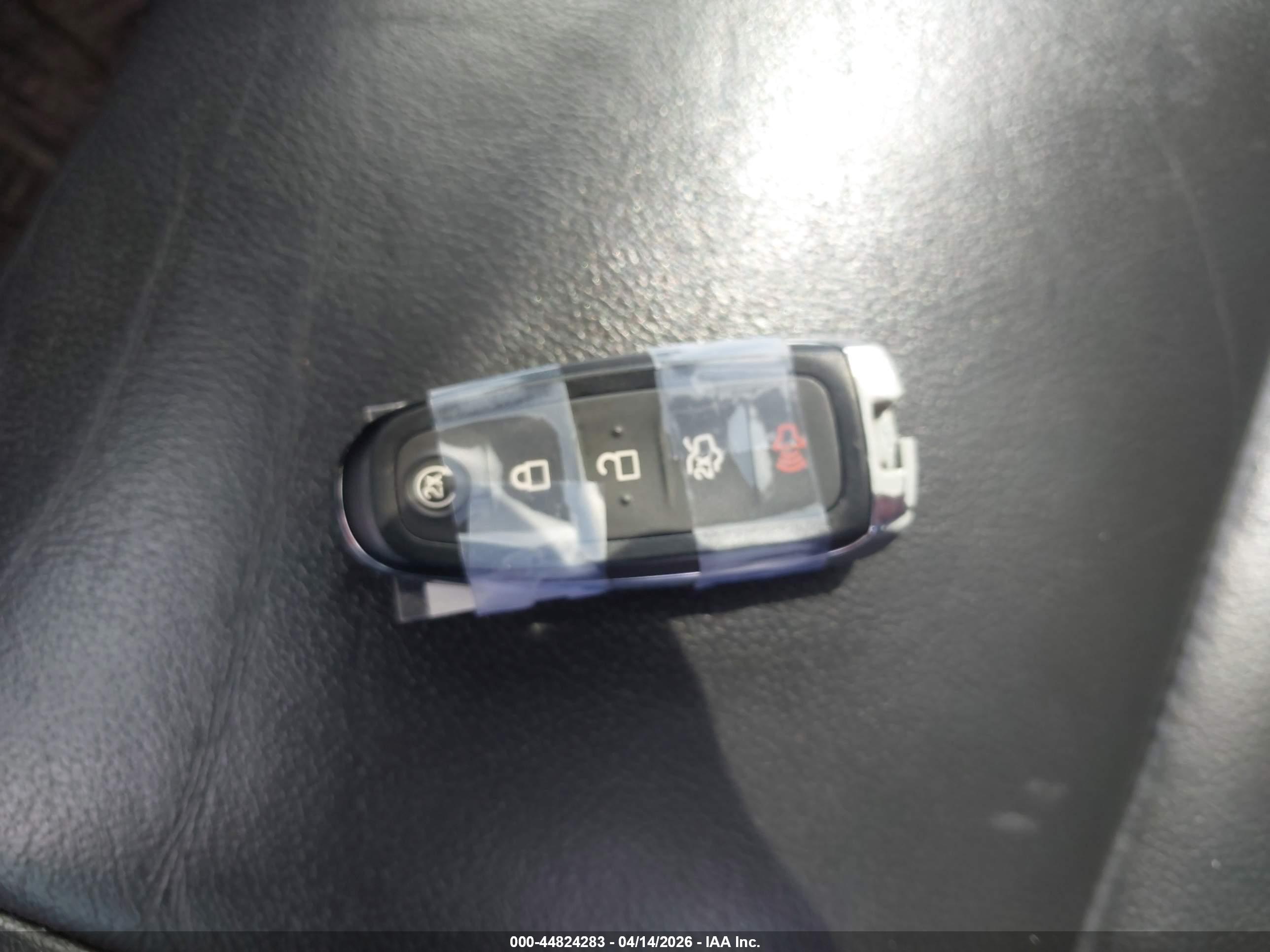 FORD ESCAPE image 11